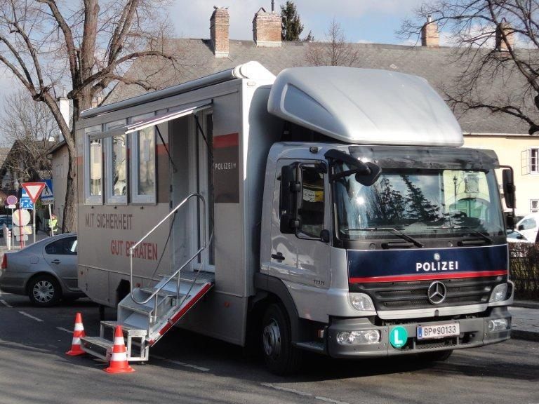 Der Präventions-Lkw der Wiener Polizei macht im September in der Donaustadt halt.