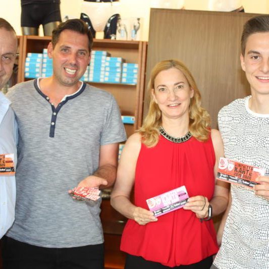 Karlheinz Prirsch, Andreas Genser, Annemarie Prirsch und Florian Prirsch freuen sich auf das Derby