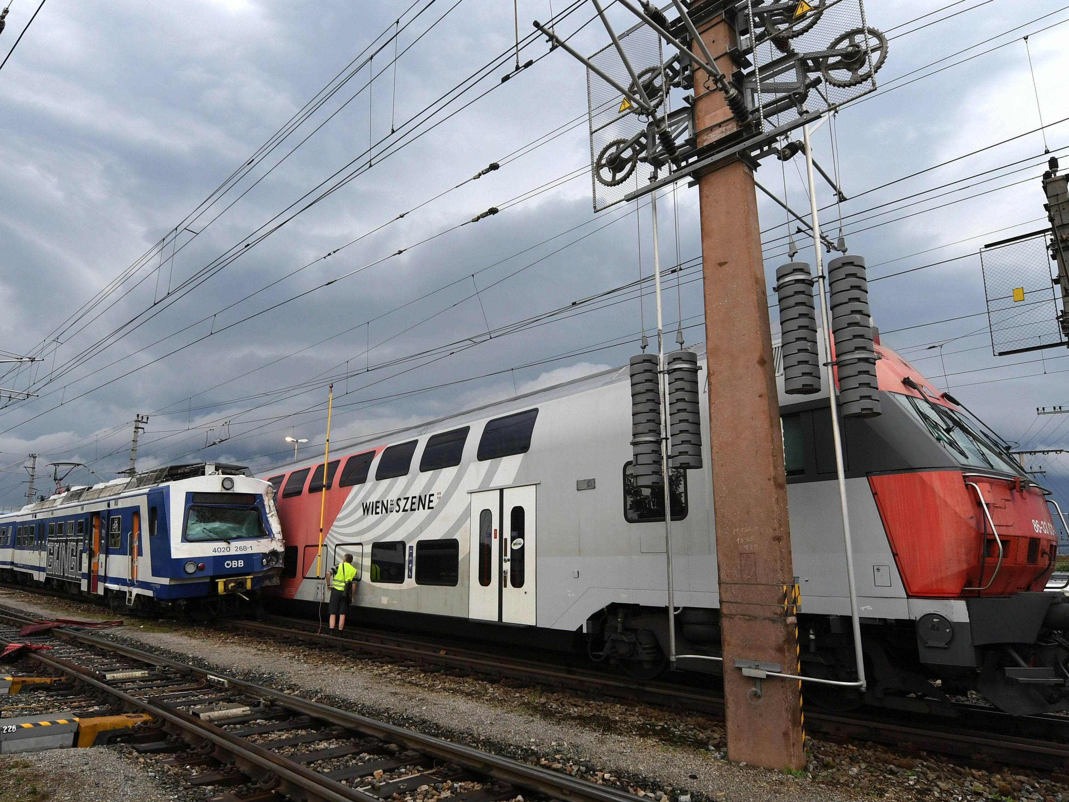 Laut Kurier soll ein Stoppsignal vor dem Unglück übersehen worden sein.