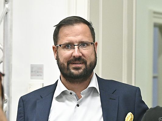 Für Hafenecker sind "nur Privatpersonen" involviert Für Hafenecker sind "nur Privatpersonen" involviert