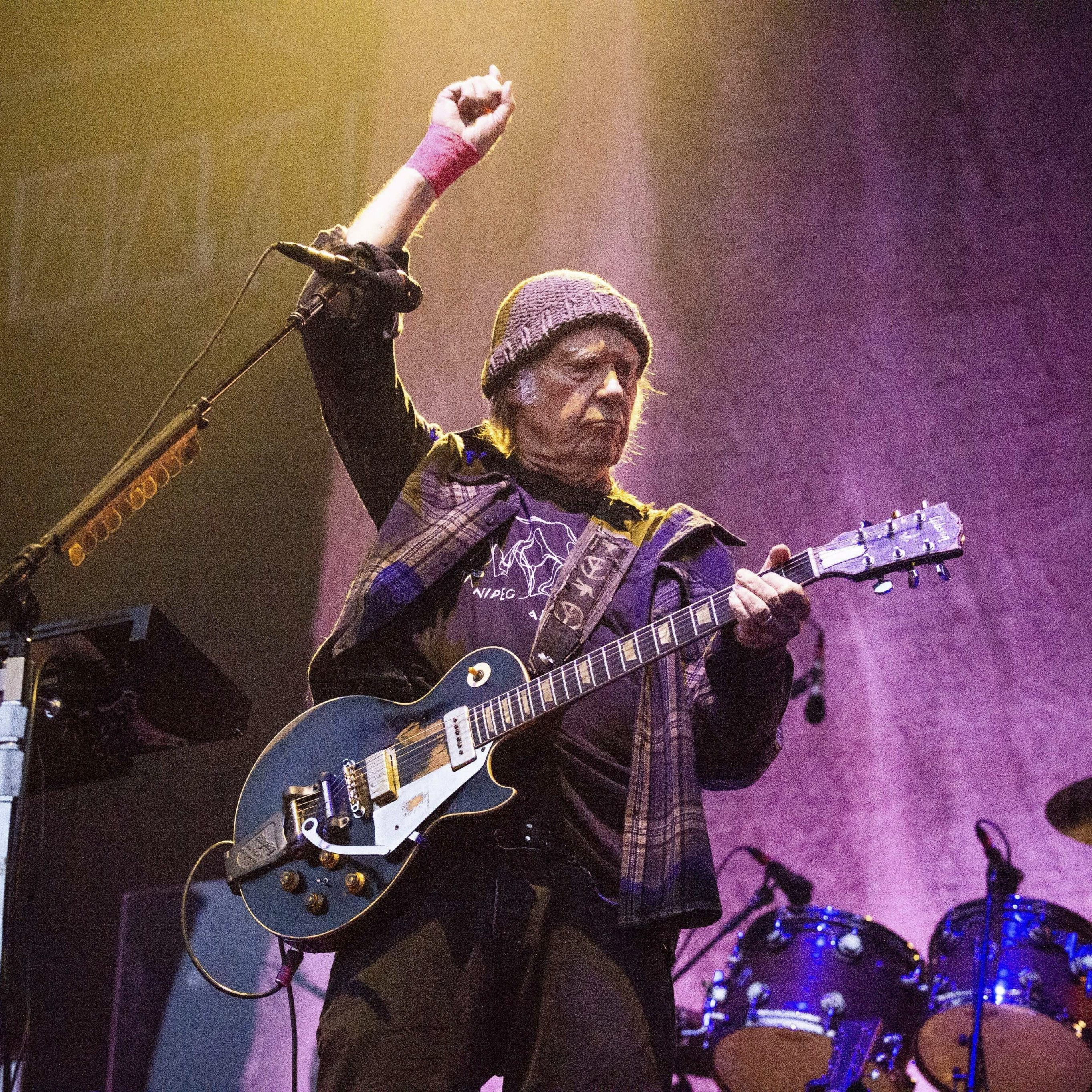 Auf dem Album finden sich Songs mit einer Dauer von drei bis 13 Minuten.