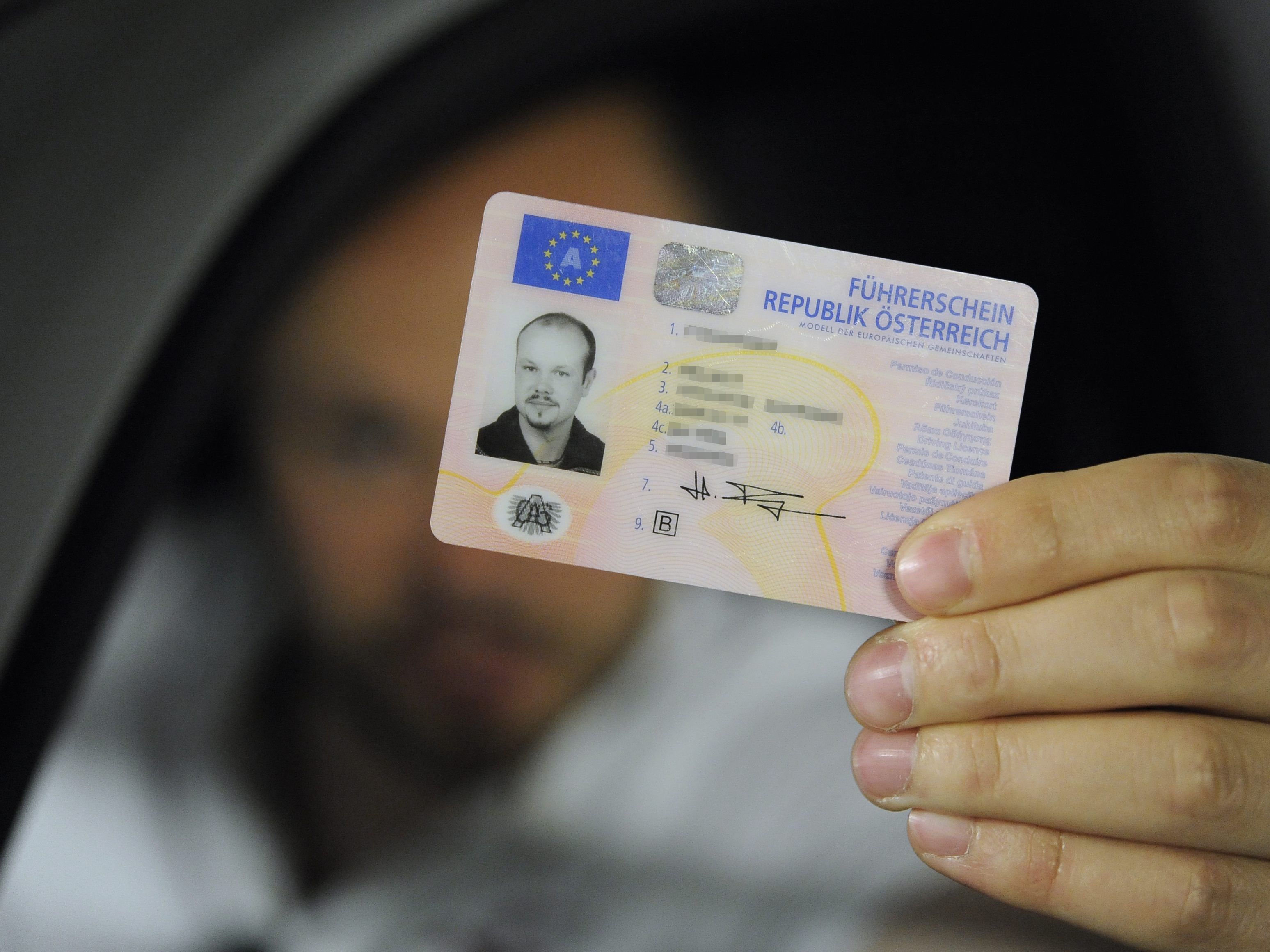 Nach den Unfällen in Deutsch-Wagram sind drei betrunkene Lenker ihre Führerscheine los. Nach den Unfällen in Deutsch-Wagram sind drei betrunkene Lenker ihre Führerscheine los.