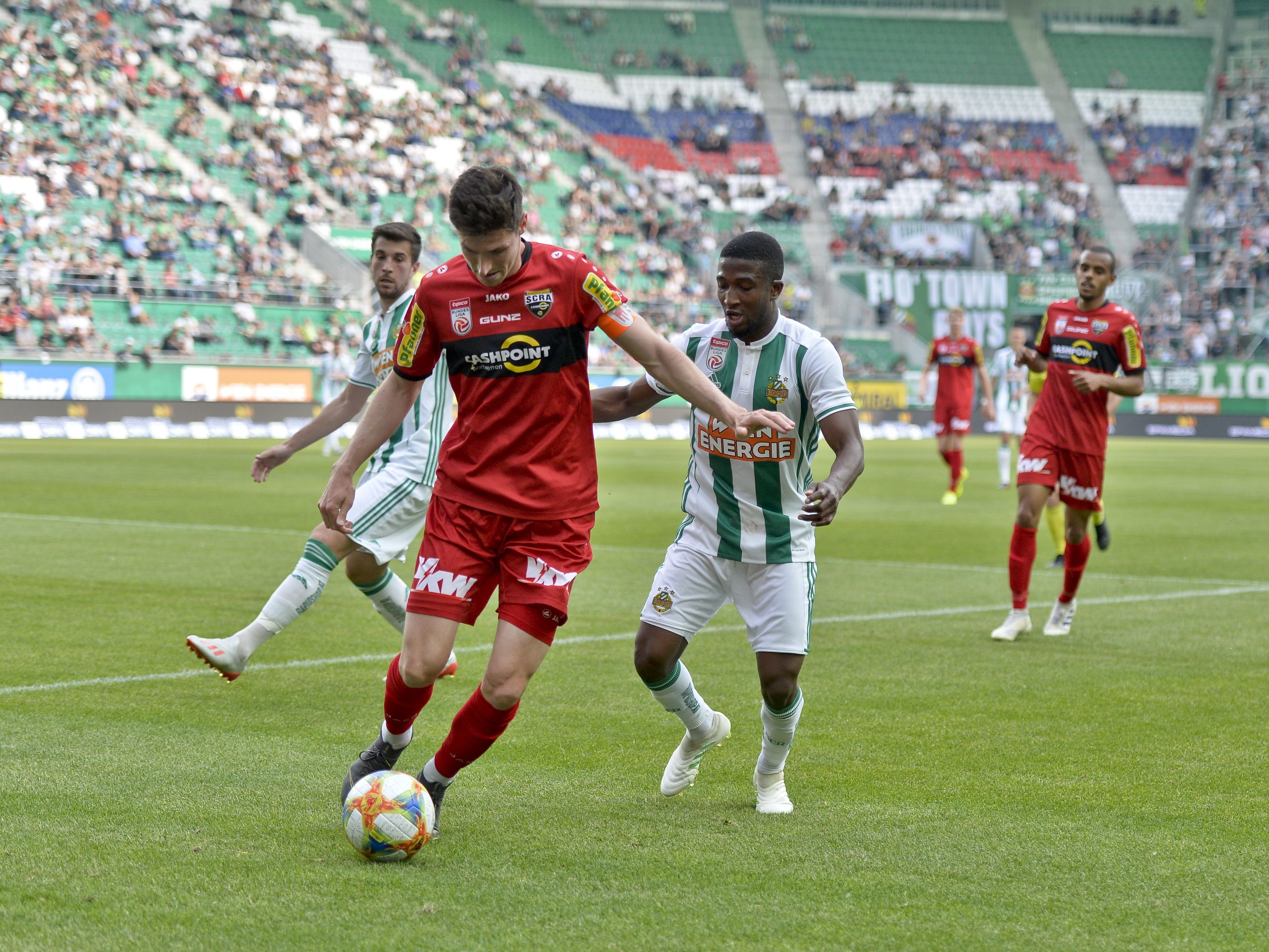 Kelvin Arase kehrt nach zweiwöchiger Leihe wieder zur Rapid Wien zurück.