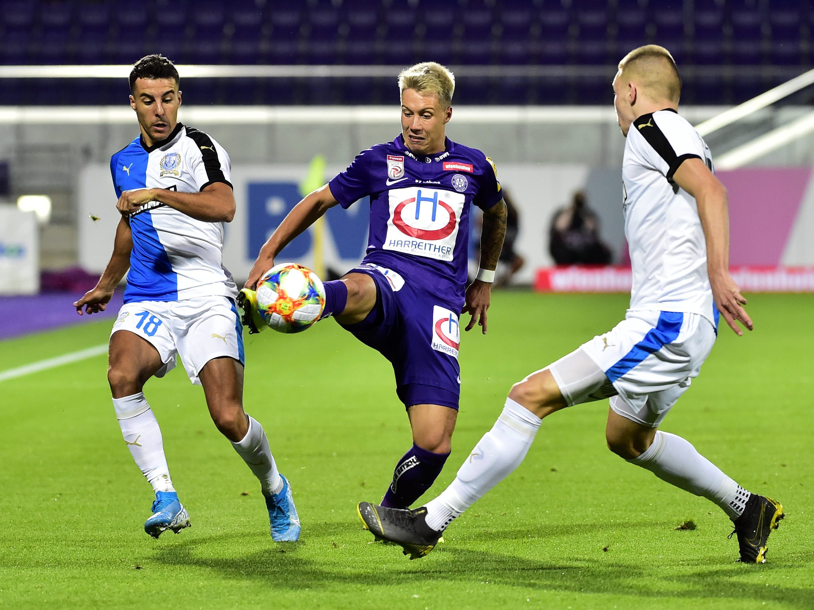 Hier sehen Sie das Match Apollon Limassol gegen Austria Wien live.
