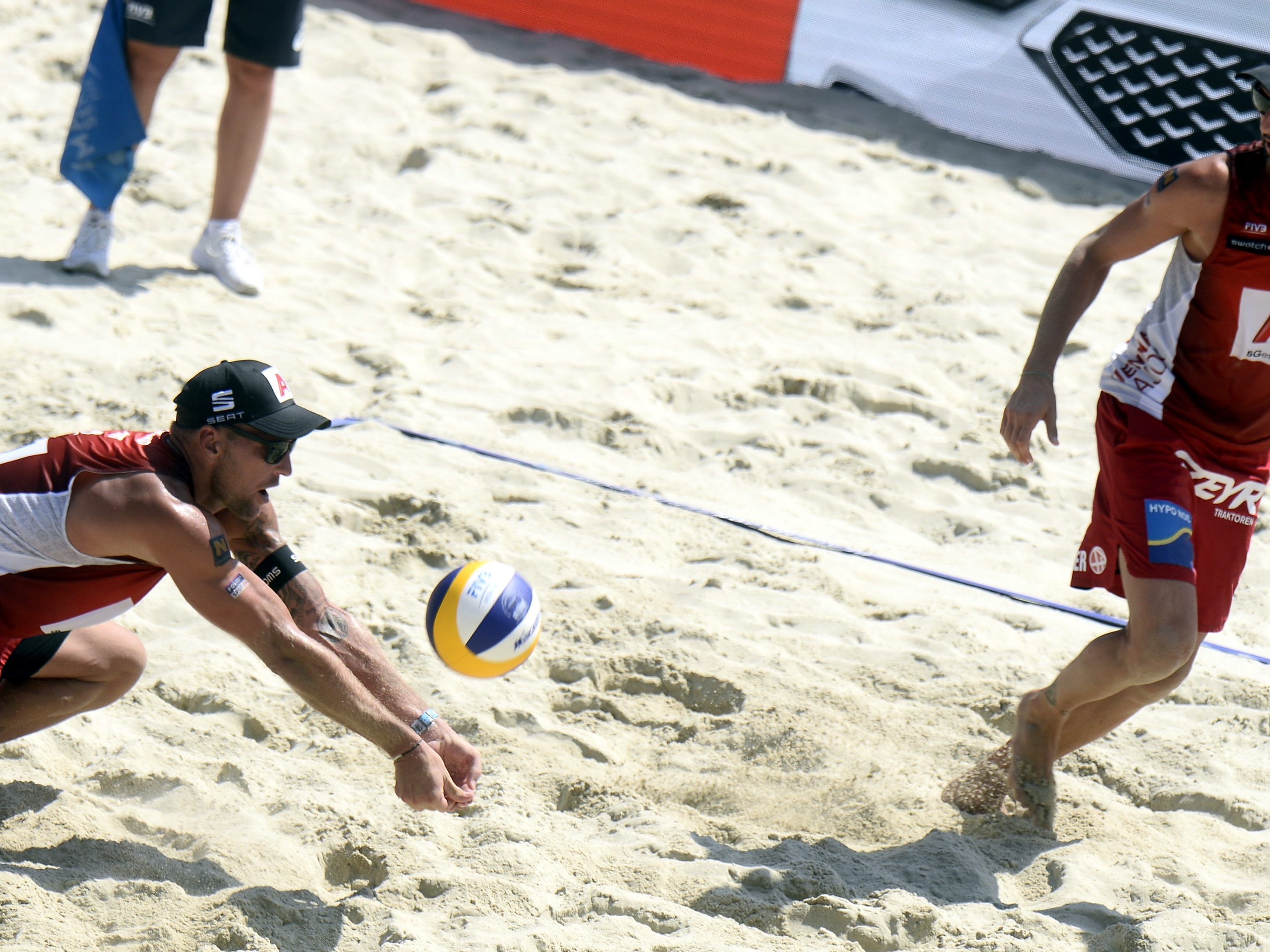 Das Beachvolleyball-Duo Doppler/Horst schied beim Vienna Major früh aus. Das Beachvolleyball-Duo Doppler/Horst schied beim Vienna Major früh aus.