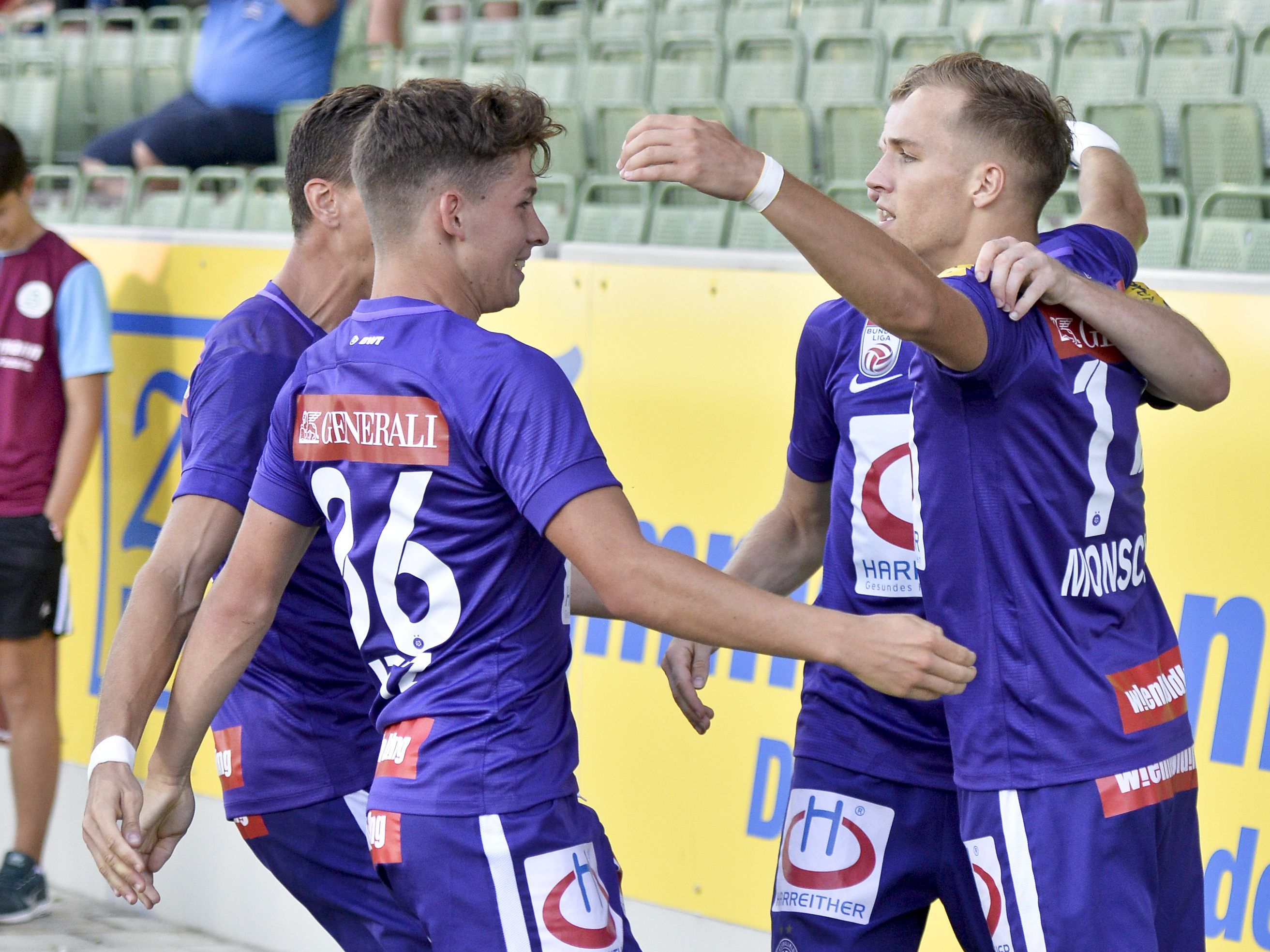Die Wiener Austria feierte am Sonntag einen 5:1-Sieg über Mattersburg. Die Wiener Austria feierte am Sonntag einen 5:1-Sieg über Mattersburg.