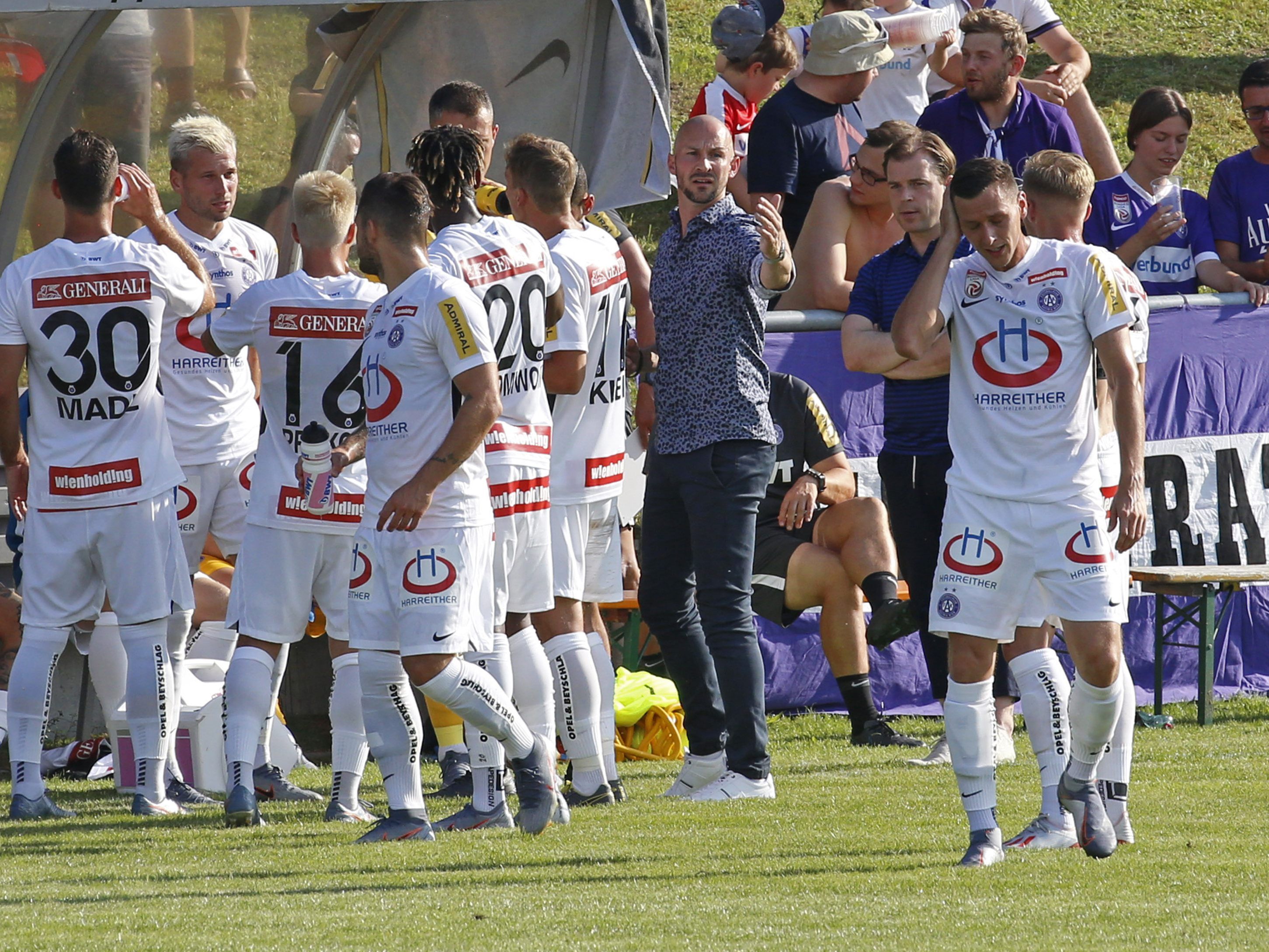 LIVE-Ticker zum Spiel Austria Wien gegen LASK Linz ab 17.00 Uhr. LIVE-Ticker zum Spiel Austria Wien gegen LASK Linz ab 17.00 Uhr.