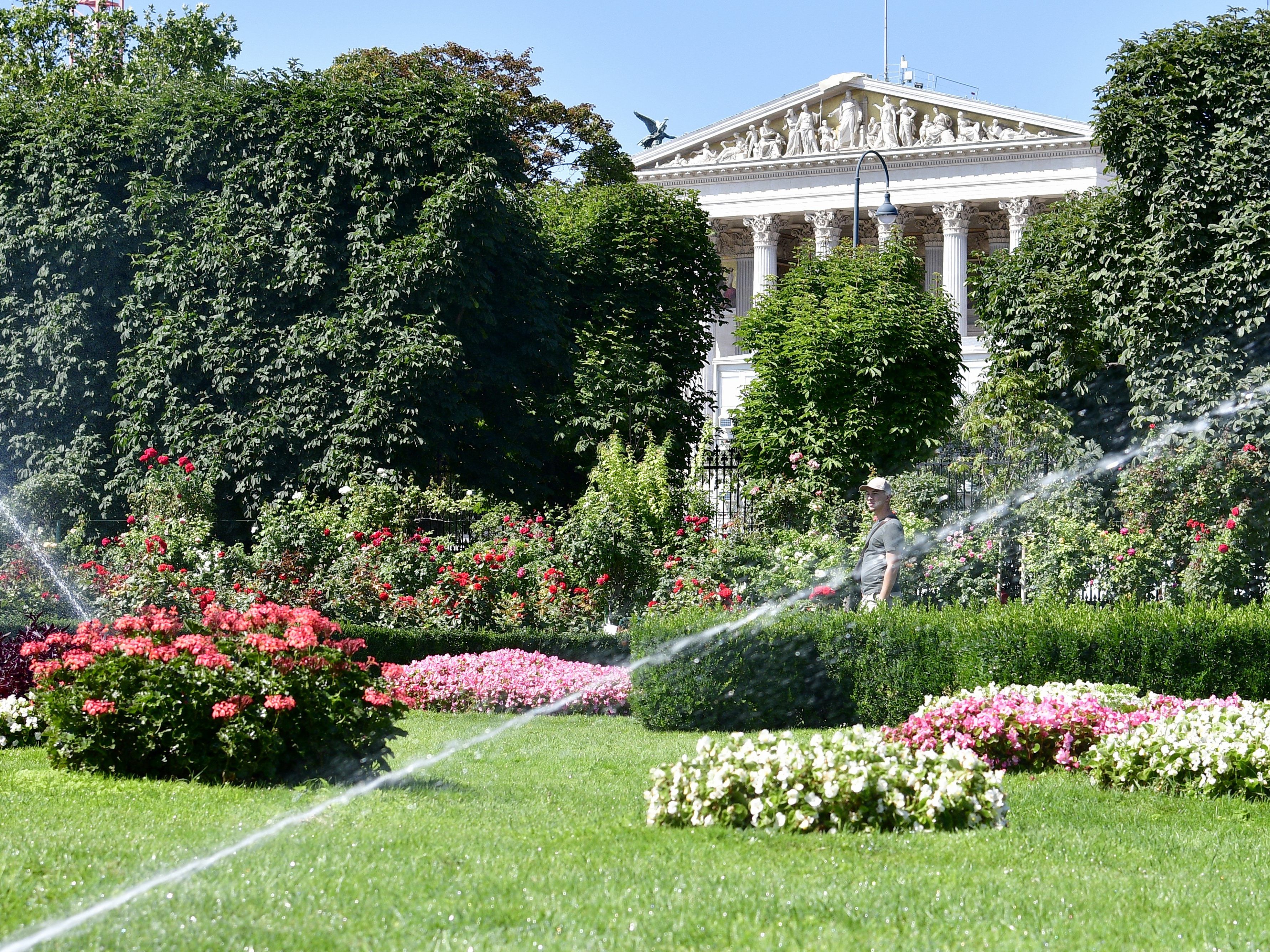 Auch im Spätsommer erwarten uns Temperaturen von bis zu 33 Grad.