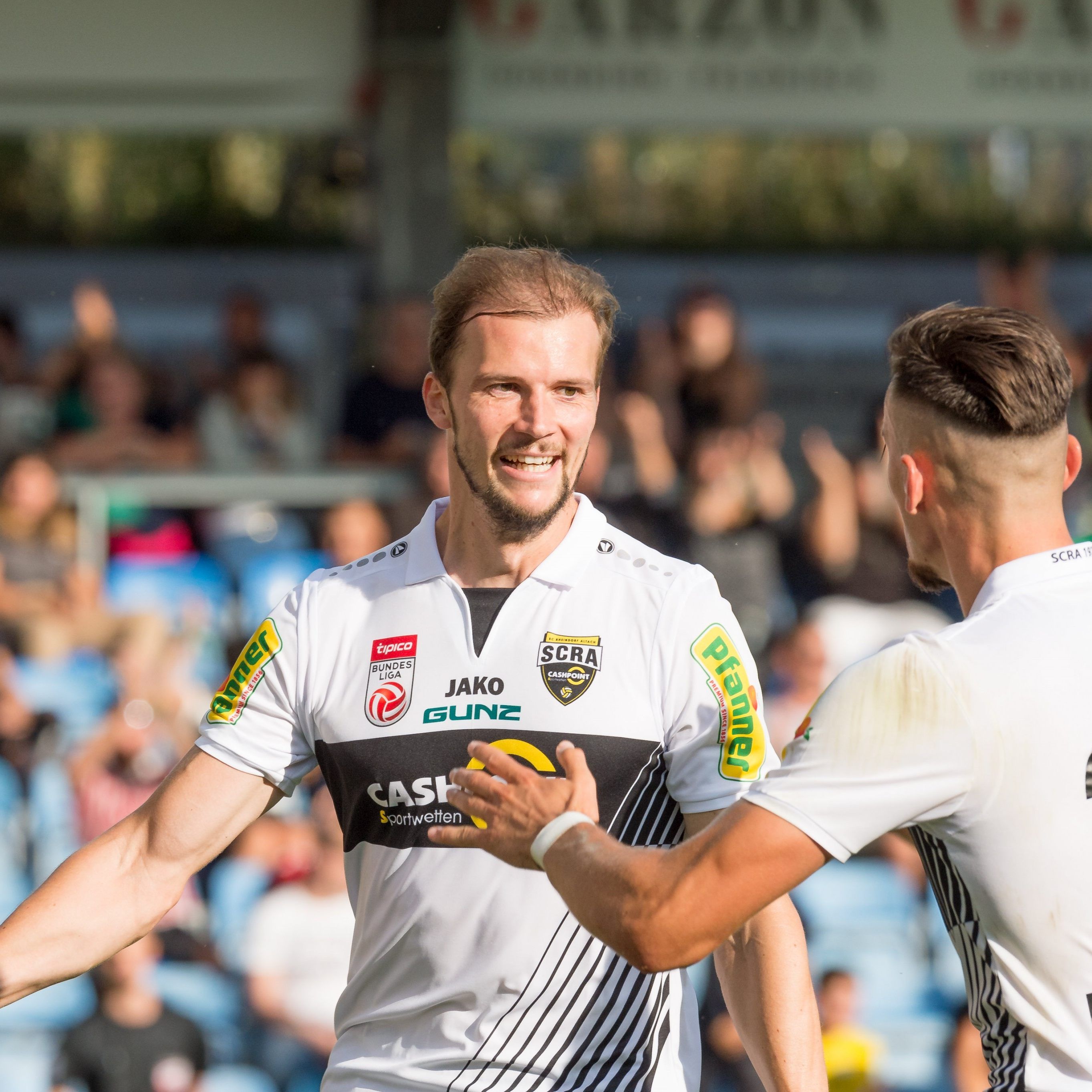 Jan Zwischenbrugger (Altach) und Mergim Berisha (Altach)