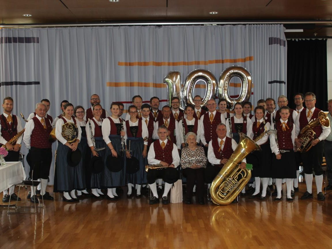 Musikalische Gratulation zum 100. Geburtstag