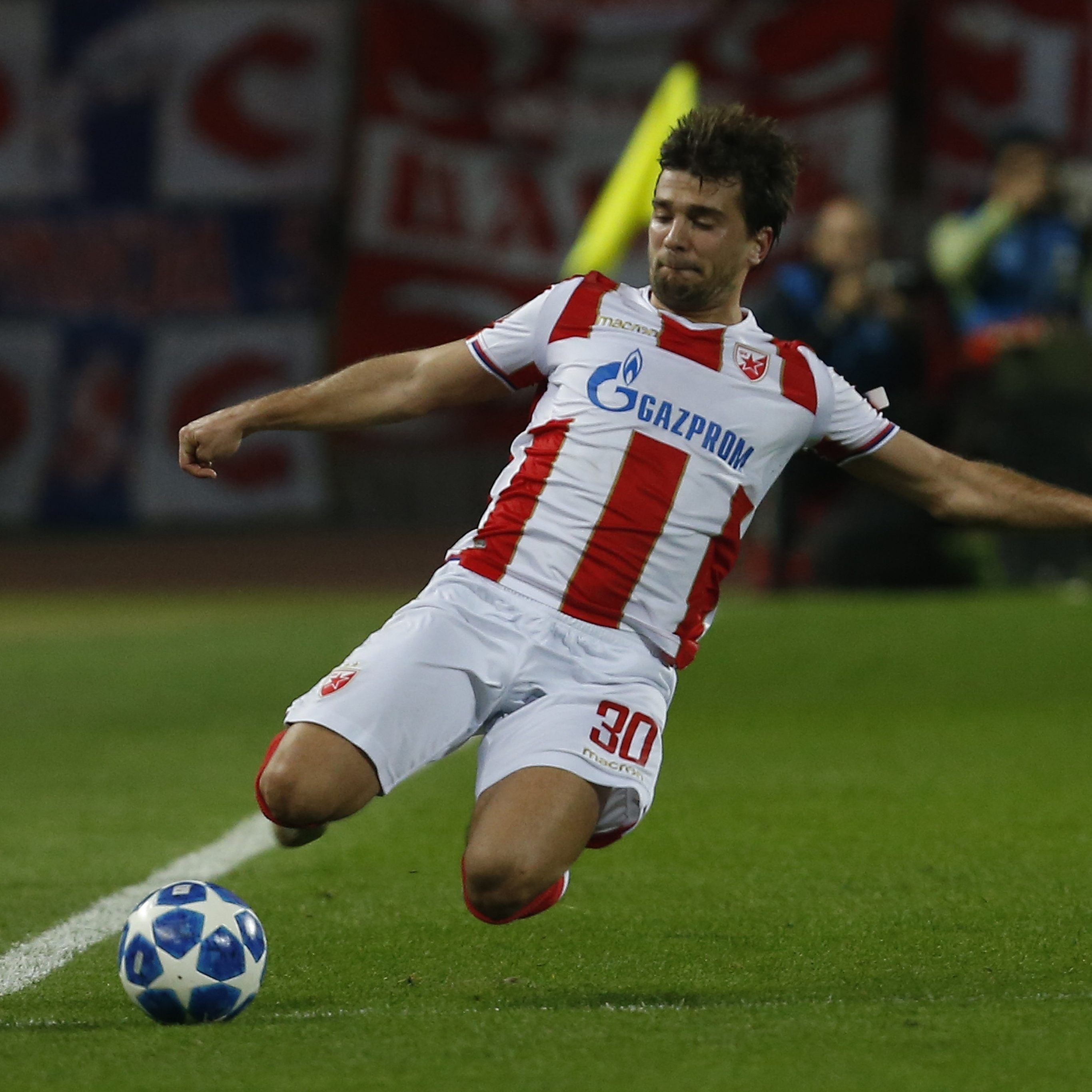 Filip Stojkovic schlüpft in das Dress von Rapid Wien.