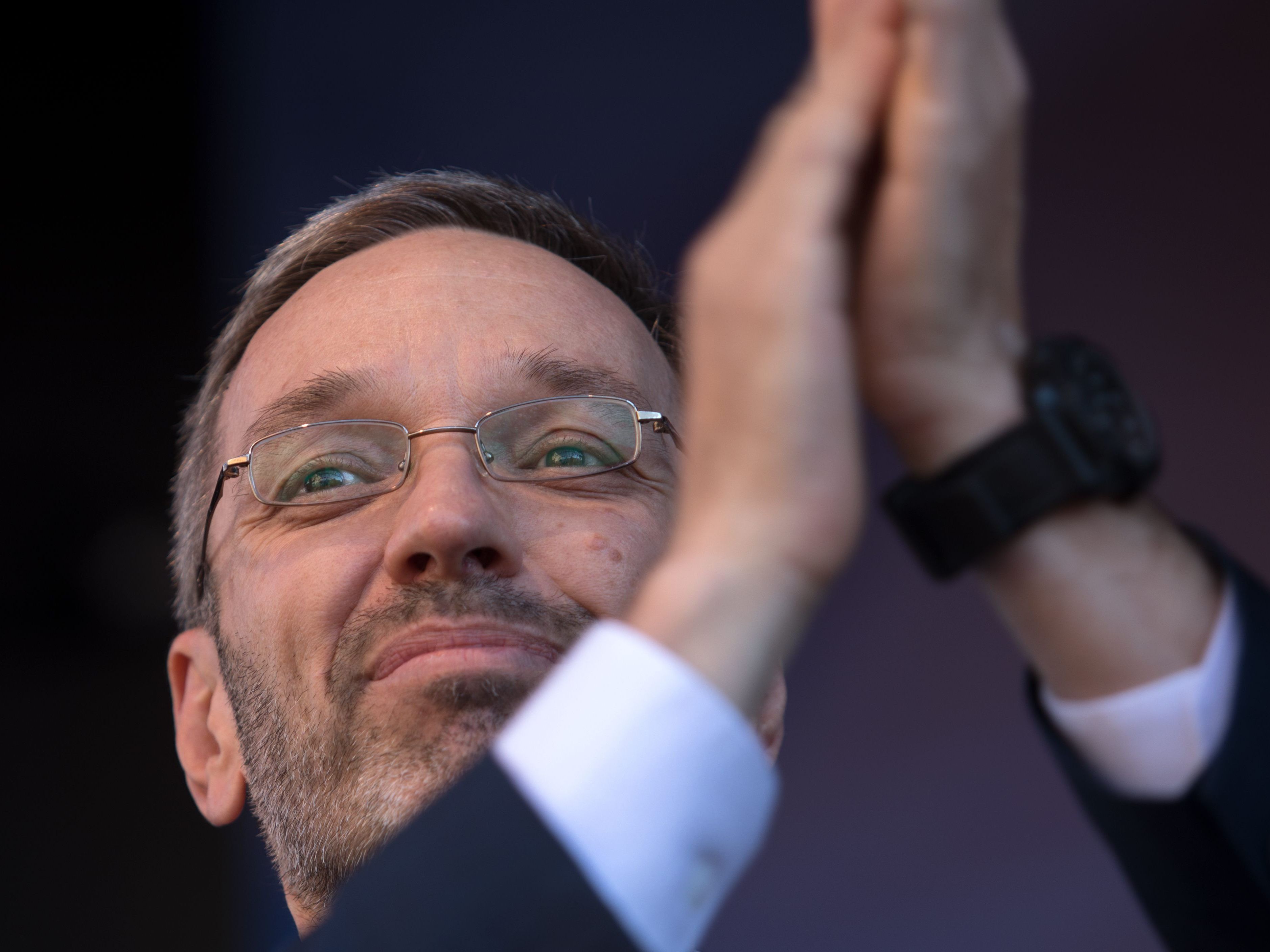 Ausgrenzung hat Freiheitlichen noch immer genützt. Auch Kickl wird davon profitieren. Ausgrenzung hat Freiheitlichen noch immer genützt. Auch Kickl wird davon profitieren.