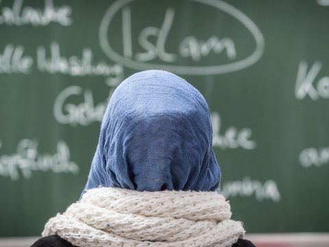Die NEOS haben sich zu Wort gemeldet. Die NEOS haben sich zu Wort gemeldet.