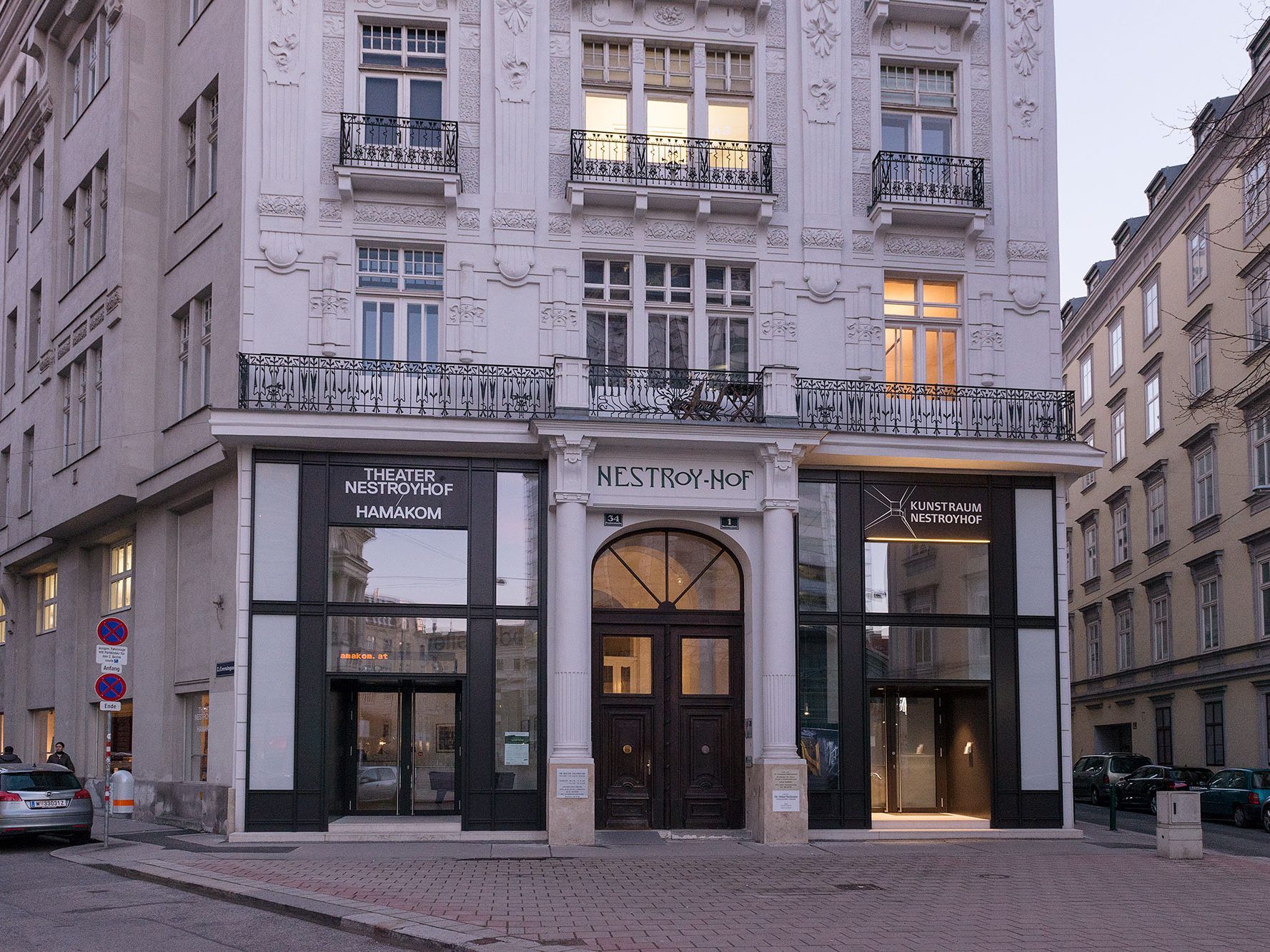 Das Theater Nestroyhof Hamakom feiert einen runden Geburtstag. Das Theater Nestroyhof Hamakom feiert einen runden Geburtstag.