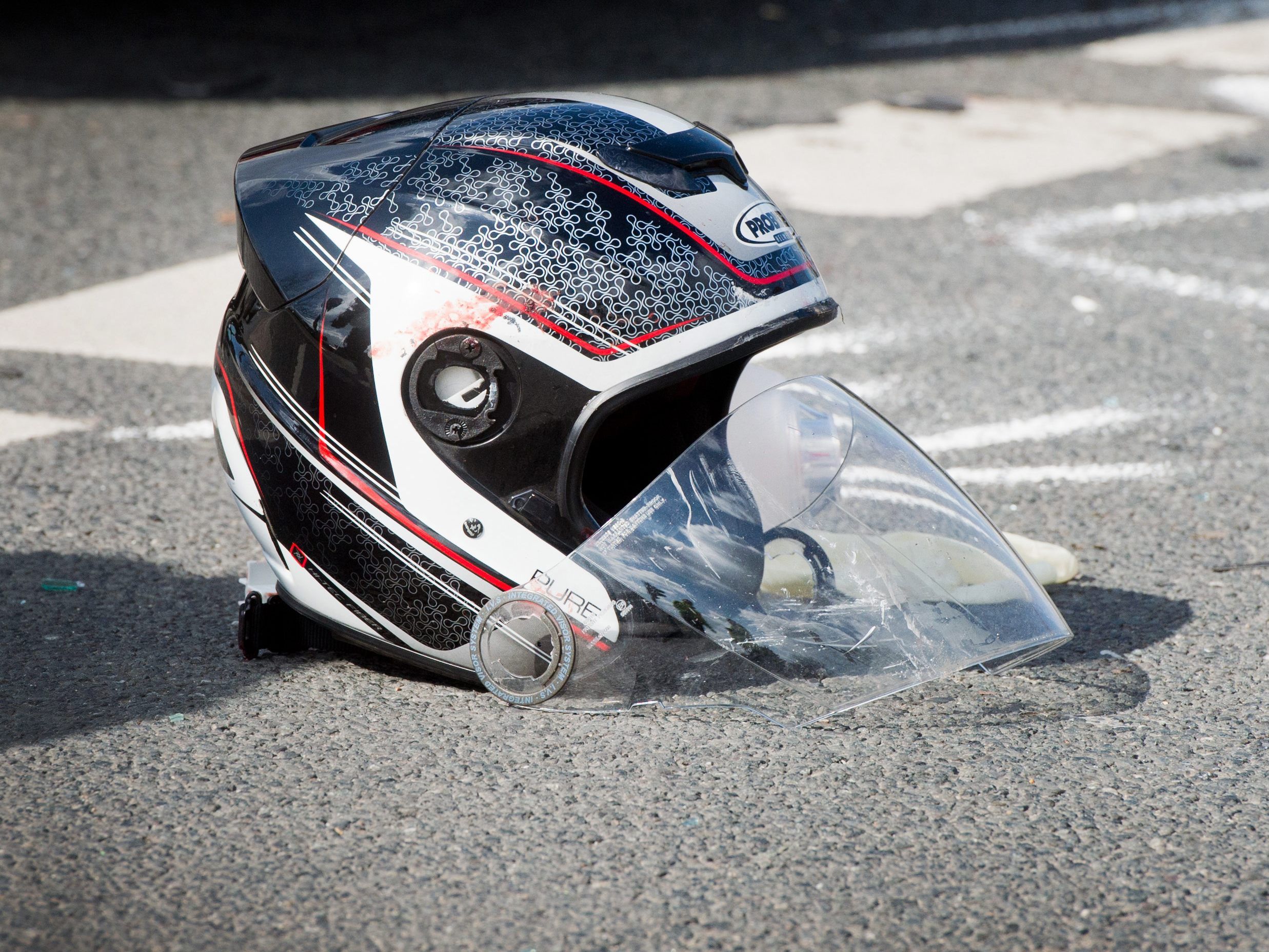 Der Motorradfahrer wurde tödlich verletzt (Symbolbild). Der Motorradfahrer wurde tödlich verletzt (Symbolbild).