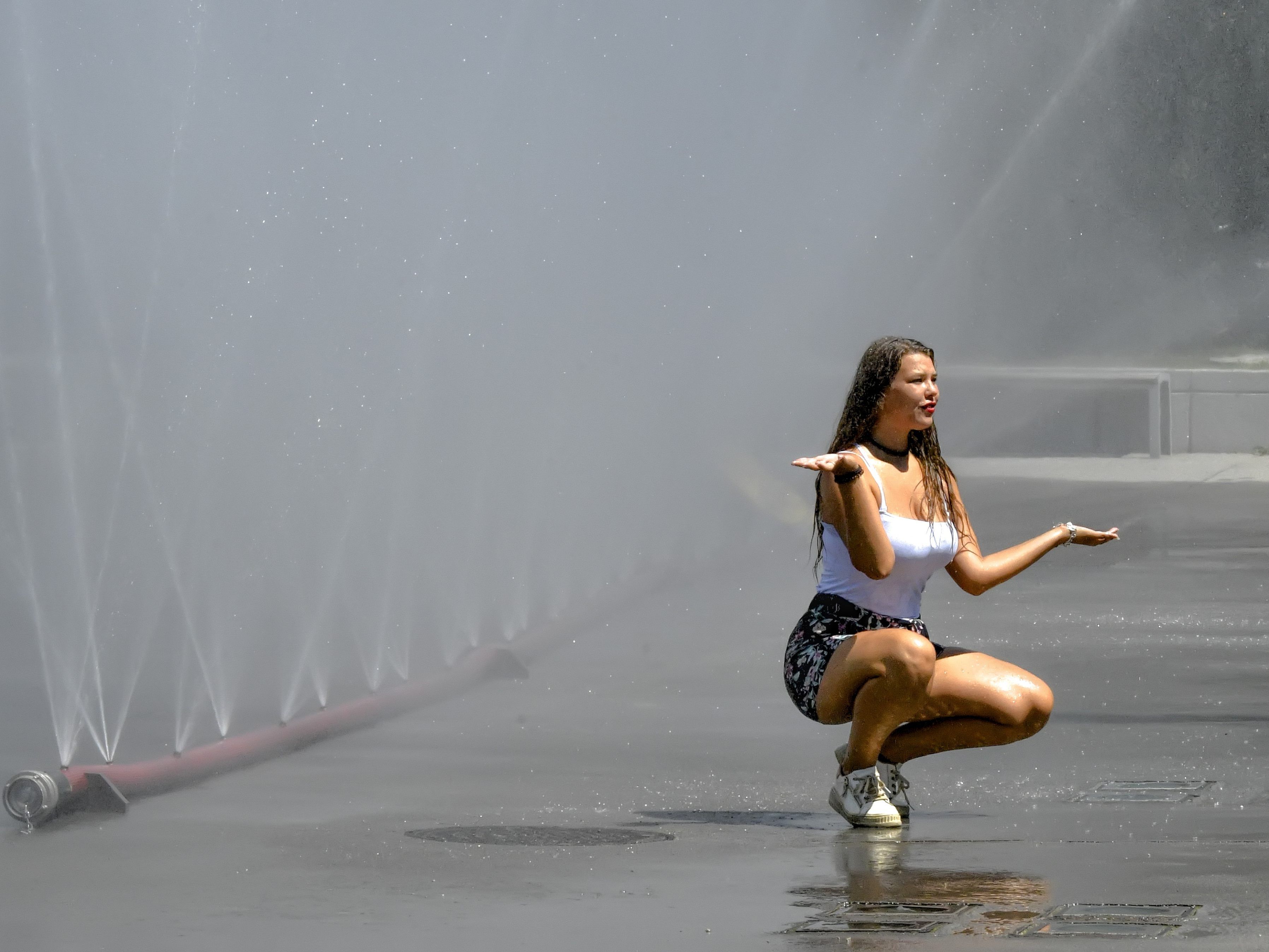 Die sogenannten "Sommerspritzer" schaffen nur kurz Abkühlung. Die sogenannten "Sommerspritzer" schaffen nur kurz Abkühlung.
