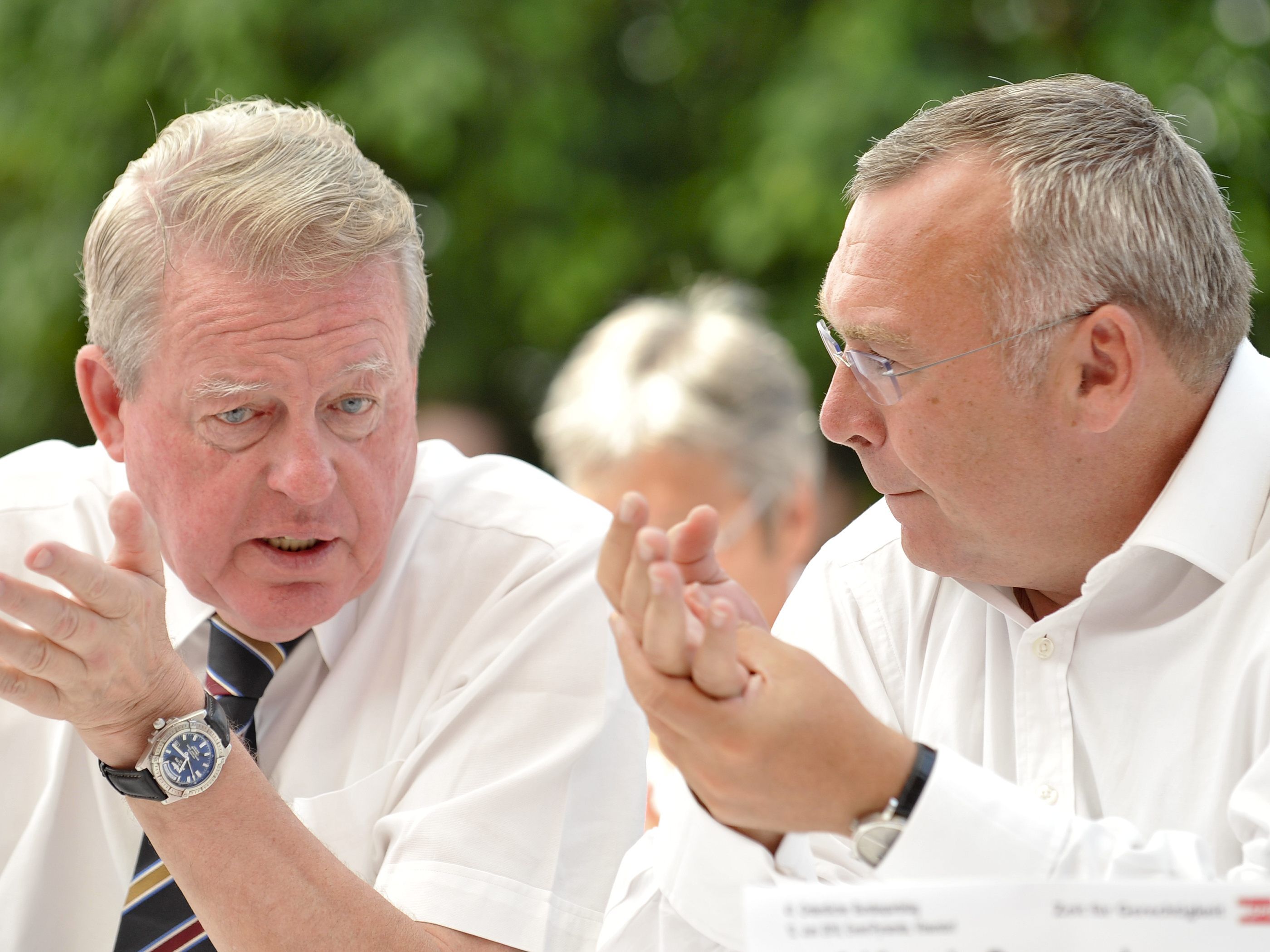 Aufgeben ist für Vranitzky und Gusenbauer keine Option. Aufgeben ist für Vranitzky und Gusenbauer keine Option.