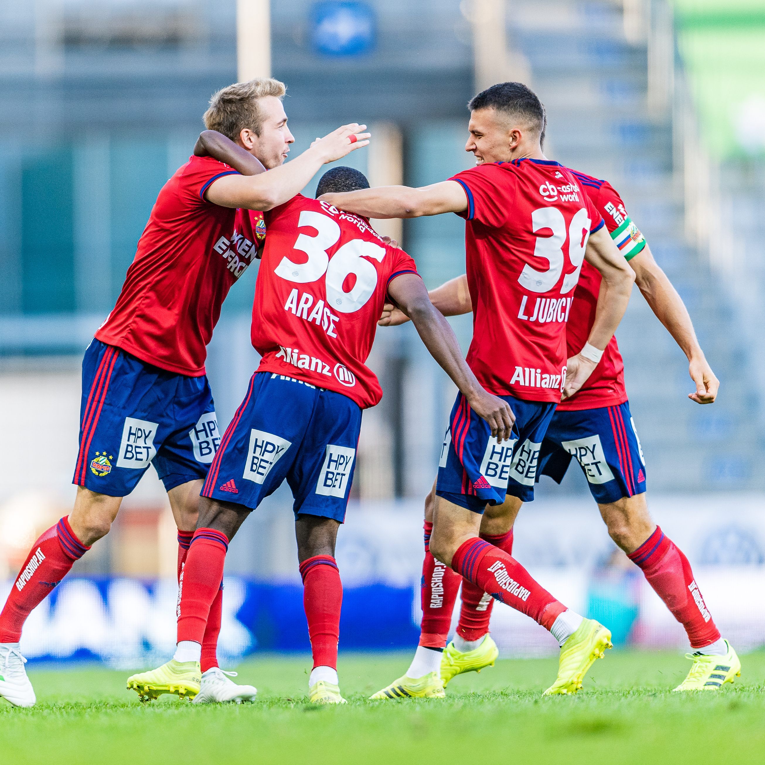 Rapid Wien kann sich gegen den Aufsteiger WSG Tirol klar durchsetzen.