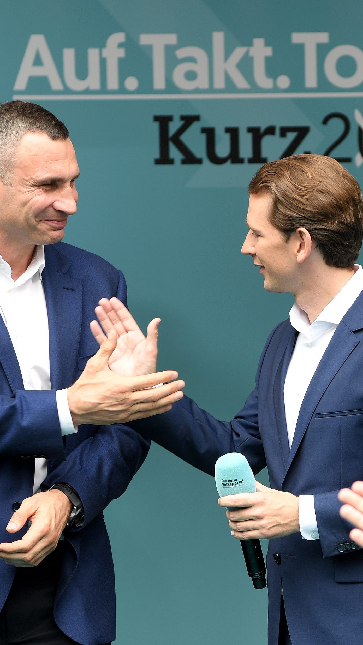 ÖVP-Chef Sebastian Kurz und Vitali Klitschko im Rahmen des Wahlkampf-Auftaktes der ÖVP