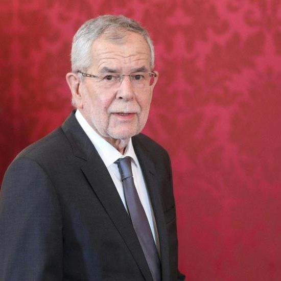 Der Bundespräsident mit einer ersten Reaktion zur Wahl