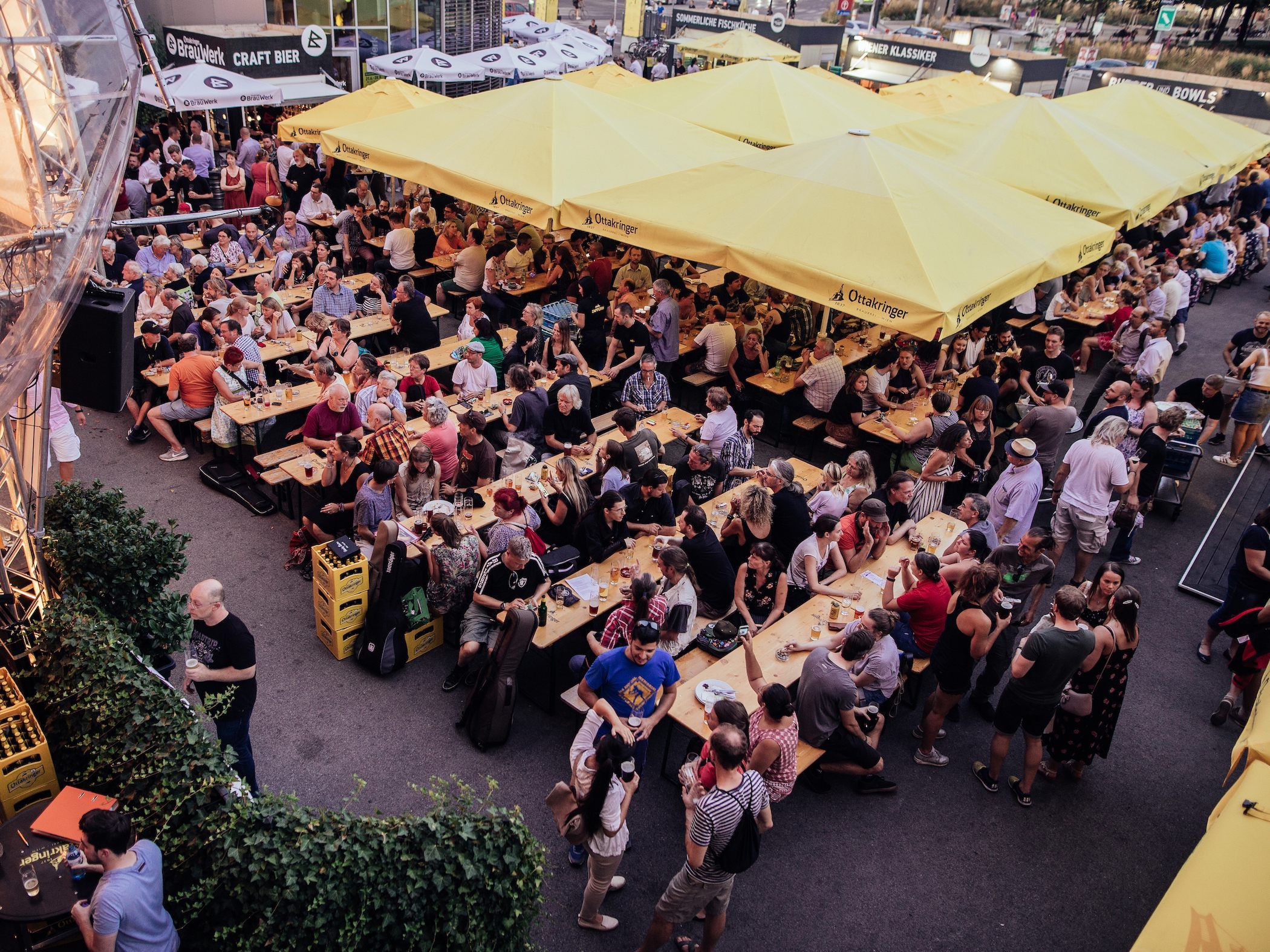 Über 63.000 Bierbegeisterte ließen sich die Ottakringer Braukultur-Wochen nicht entgehen. Über 63.000 Bierbegeisterte ließen sich die Ottakringer Braukultur-Wochen nicht entgehen.