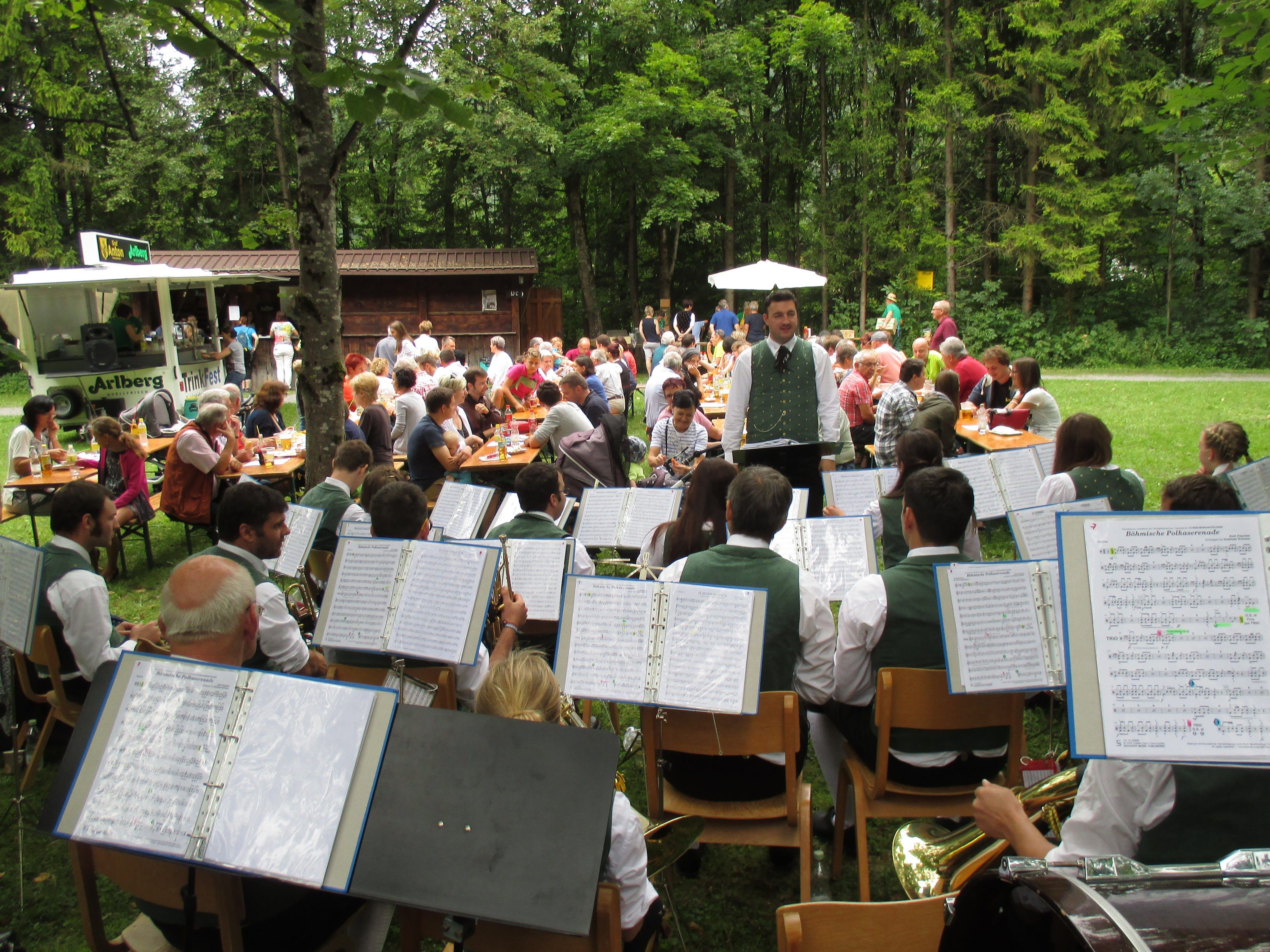 Der Dämmerschoppen beginnt bereits um 17.00 Uhr