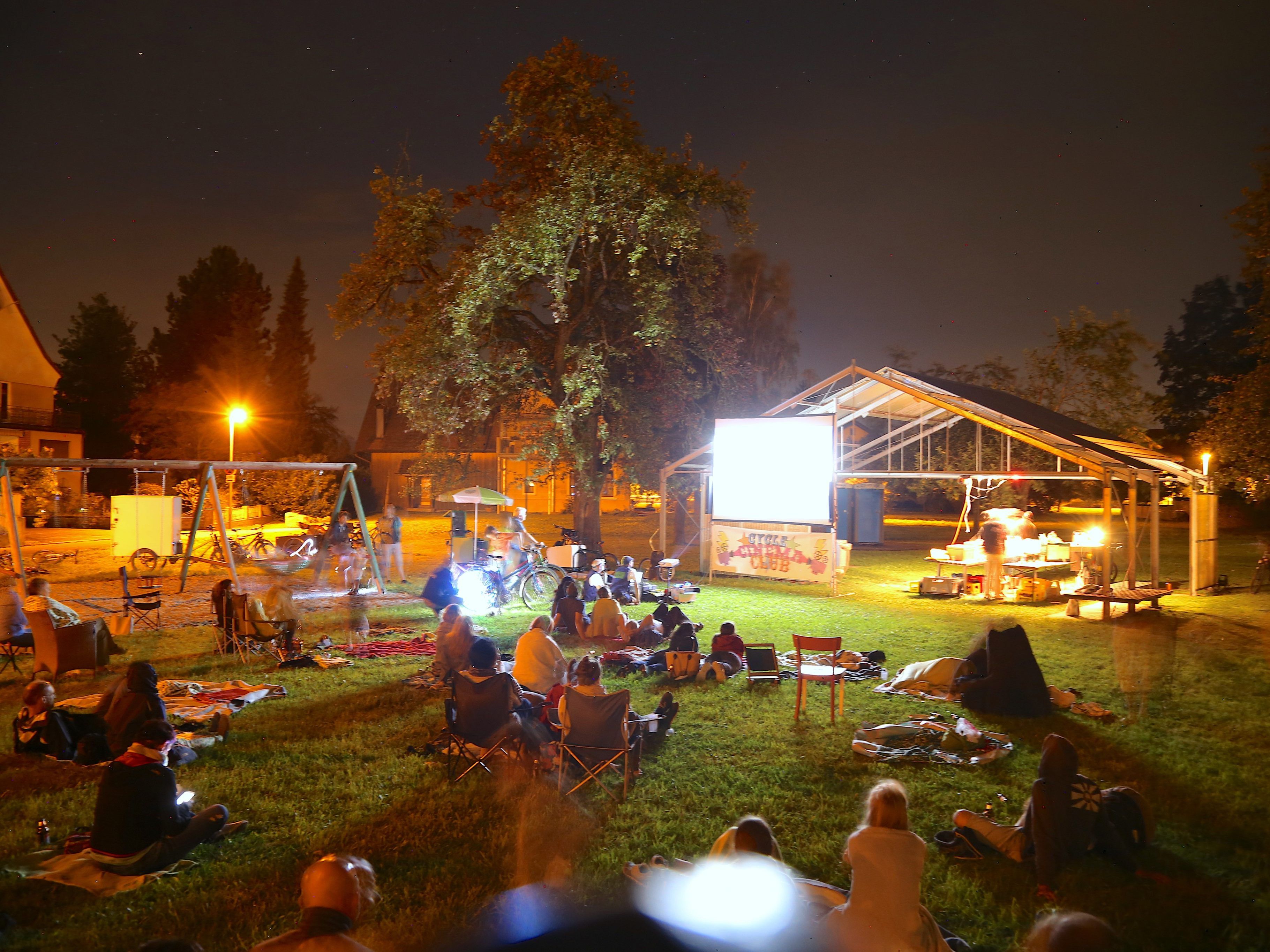 Treten für den Film: Das Cycle Cinema in Lustenau.