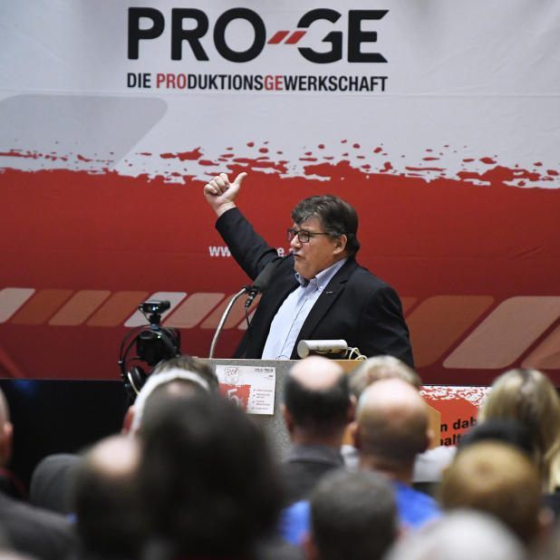 Archivbild: Betriebsversammlung 2018 mit PRO-GE-Chef Rainer Wimmer