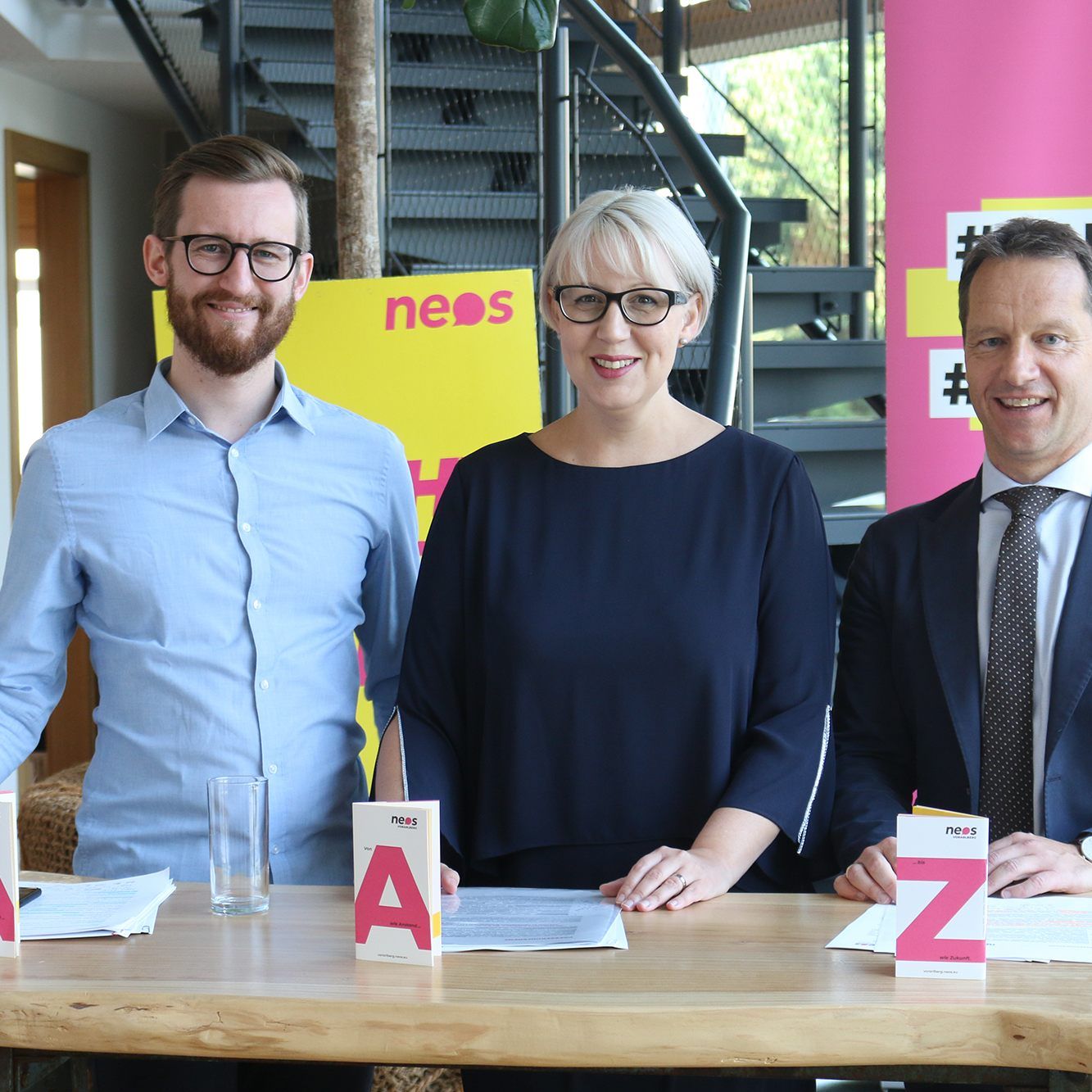 NEOS-Kandidaten Sabine Scheffknecht, Johannes Gasser und Garry Thür.