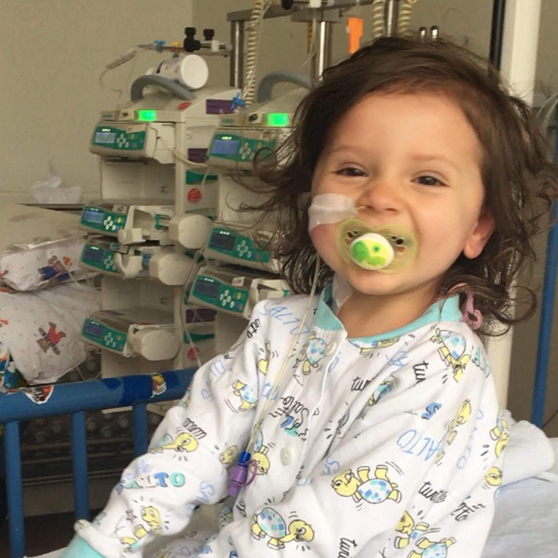 Die kleine Lara hat nach langer Suche endlich einen Spender gefunden.