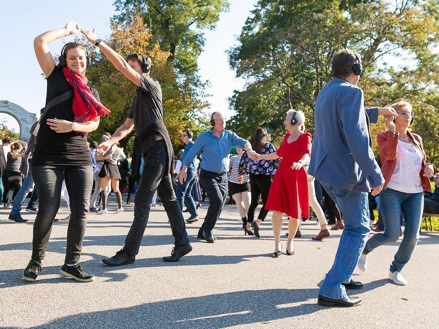 Am 28. September wird der Wiener Stadtpark zum Open-Air-Tanzparkett. Am 28. September wird der Wiener Stadtpark zum Open-Air-Tanzparkett.