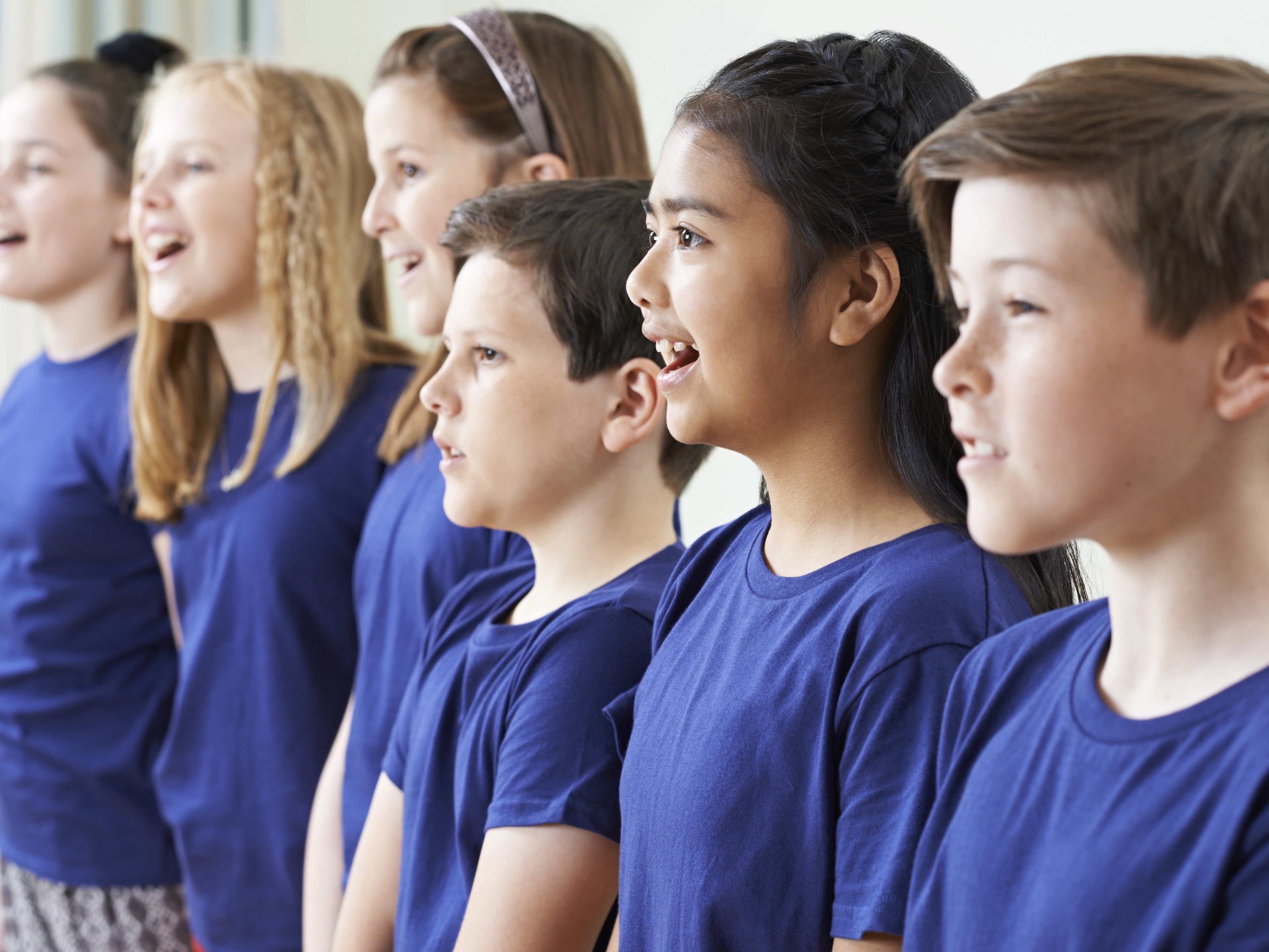 Egal ob Kinderchor, Erwachsenenchor, Männer- oder Frauenchor - alle sind Willkommen. Egal ob Kinderchor, Erwachsenenchor, Männer- oder Frauenchor - alle sind Willkommen.