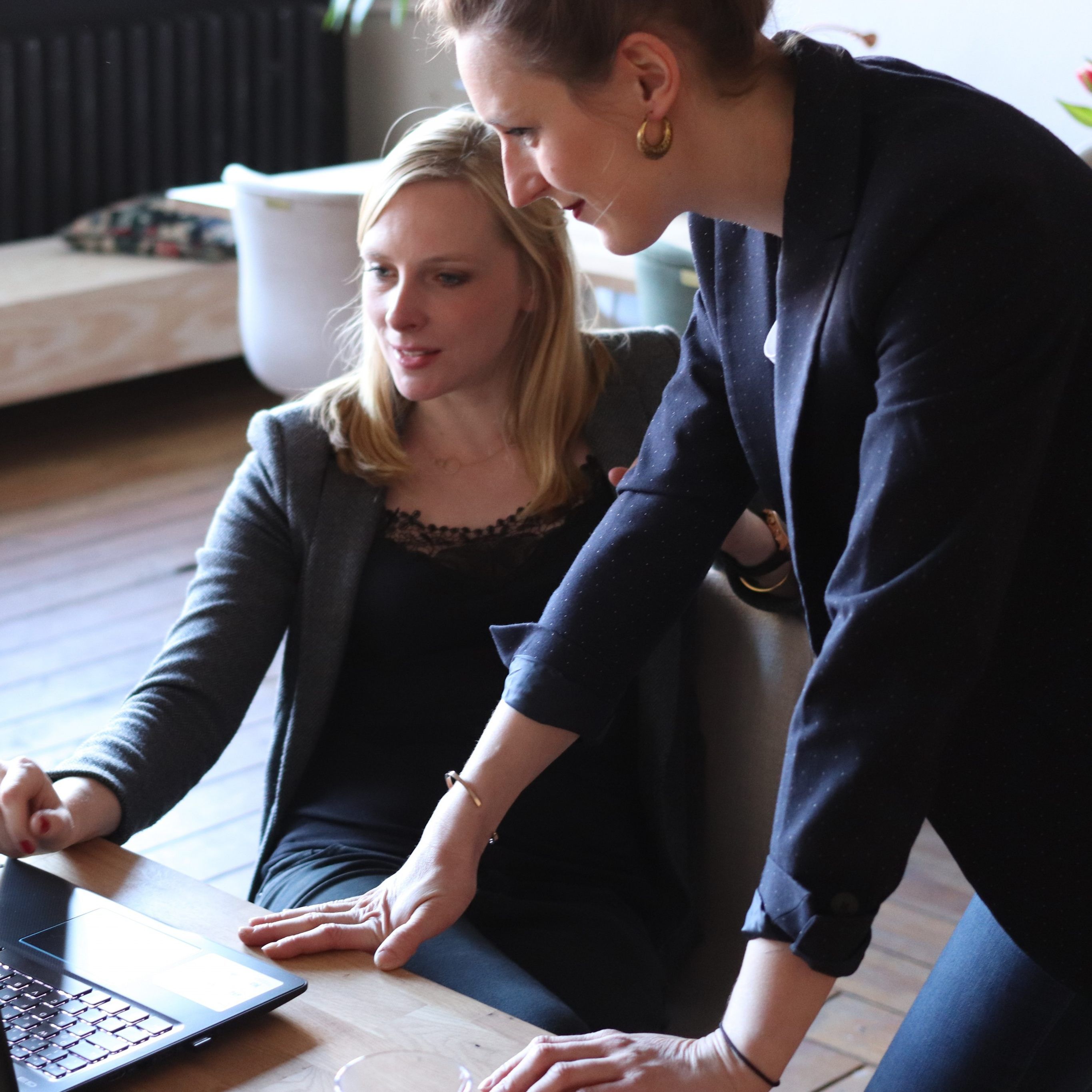 Symbolbild: Vorarlberger Frauen verdienen rund 27 Prozent weniger als Männer.