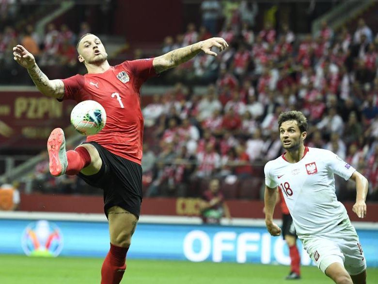 Arnautovic mit akrobatischer Ballannahme Arnautovic mit akrobatischer Ballannahme