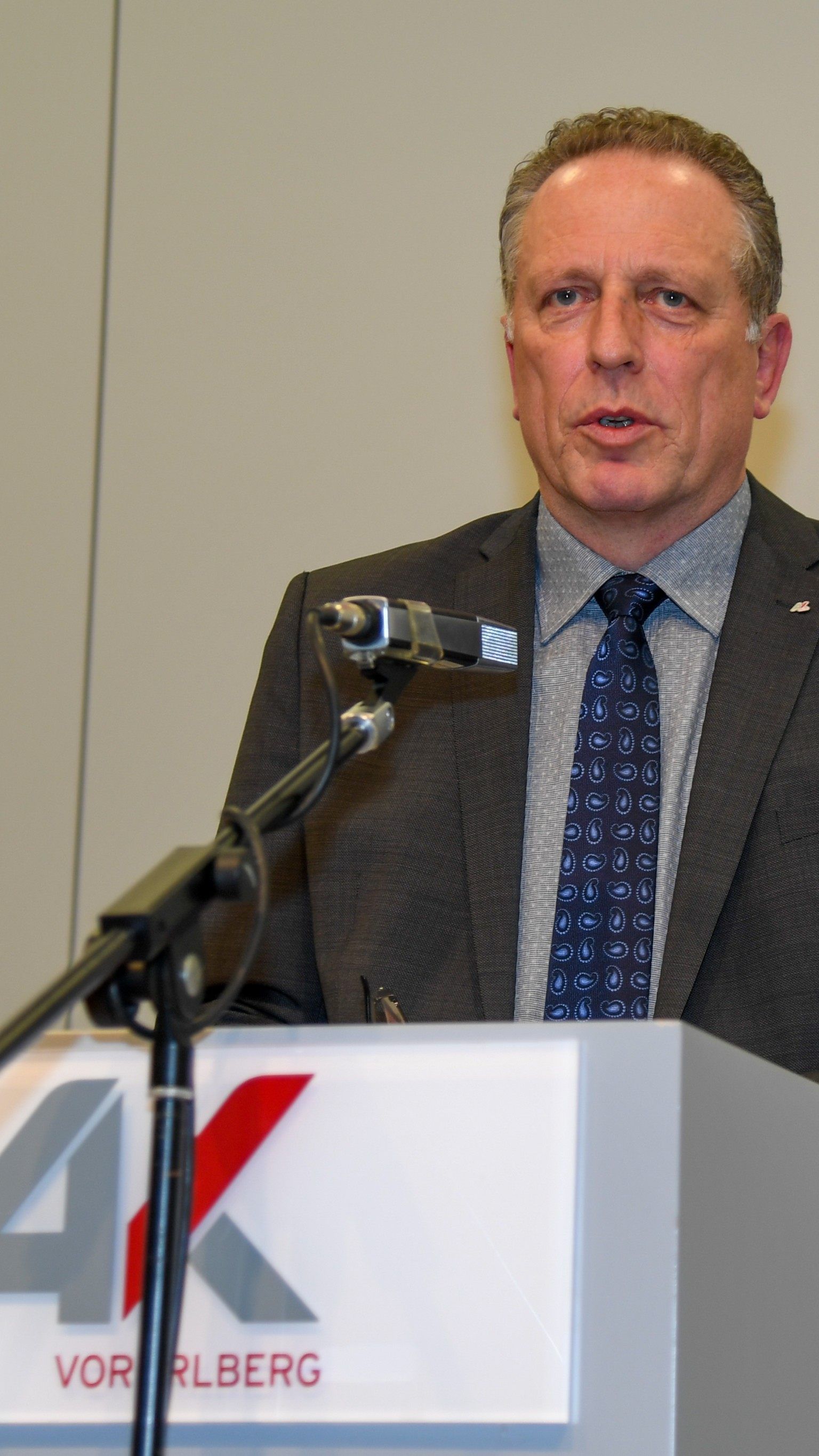 Symbolbild: AK-Präsident Hubert Hämmerle rät dazu, bis Frühjahr 2020 zu warten.