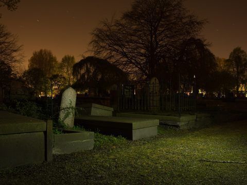 Nach dem Erfolg im vergangenen Jahr gibt es auch heuer wieder nächtliche Friedhofstouren in Wien.