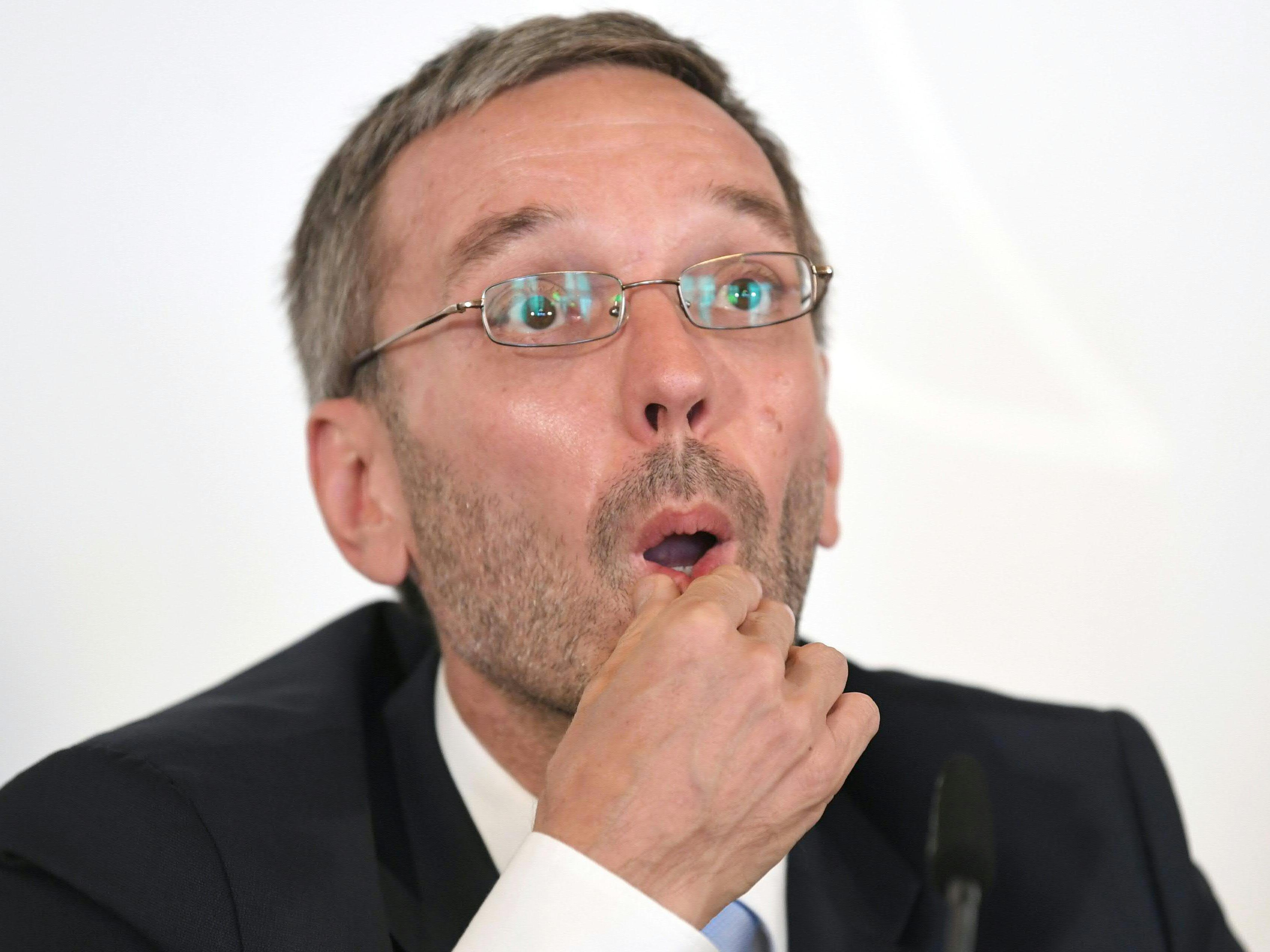 Es komme nicht darauf an, wo man etwas sagt, sondern was man sagt, ist Kickl der Meinung.