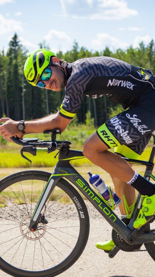 Michael Strasser durquerte bereits Russland, Afrika und beide Amerikas mit dem Rennrad.