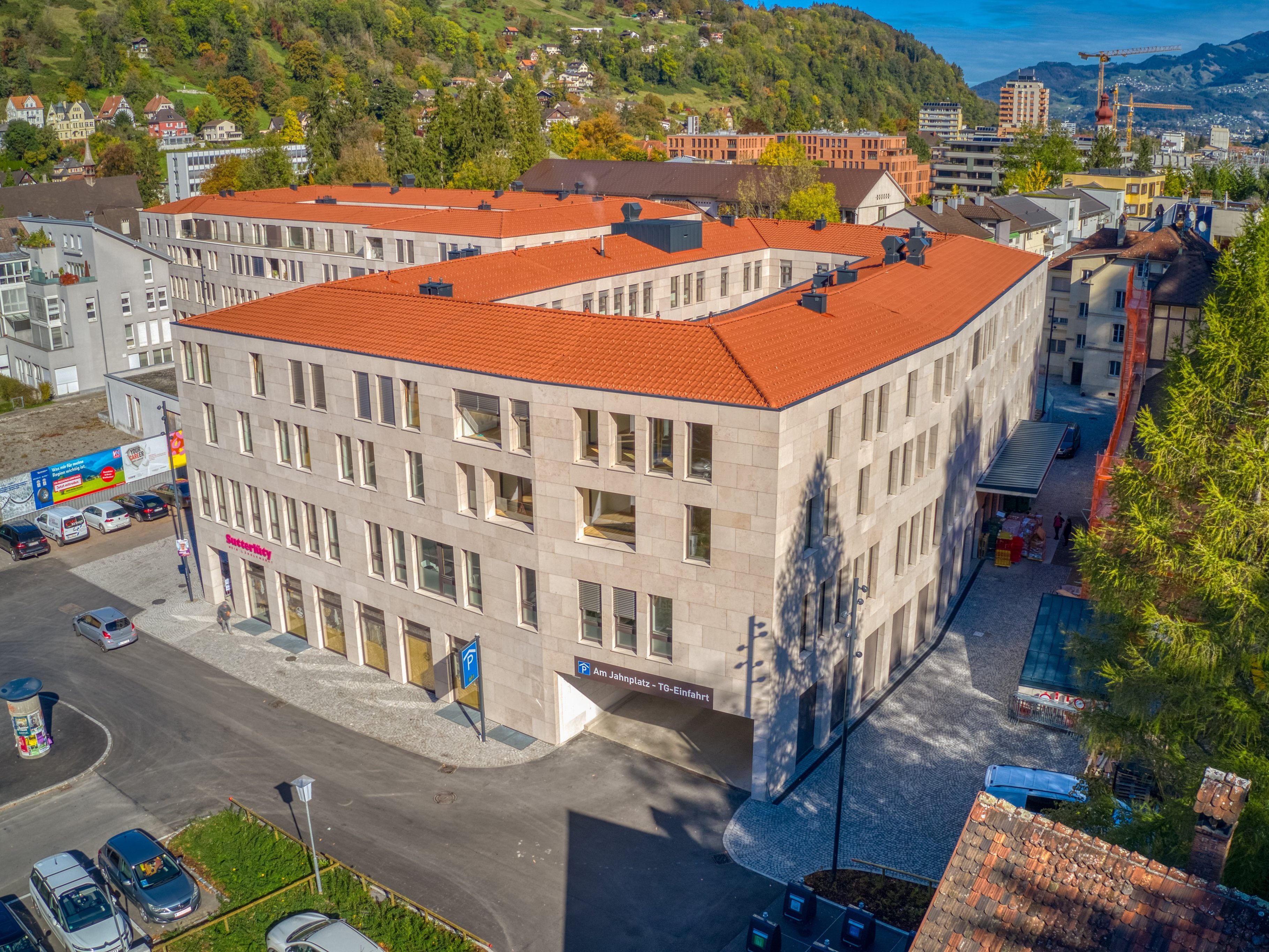 Das neue Quartier "Am Jahnplatz" wird am Samstag eröffnet.