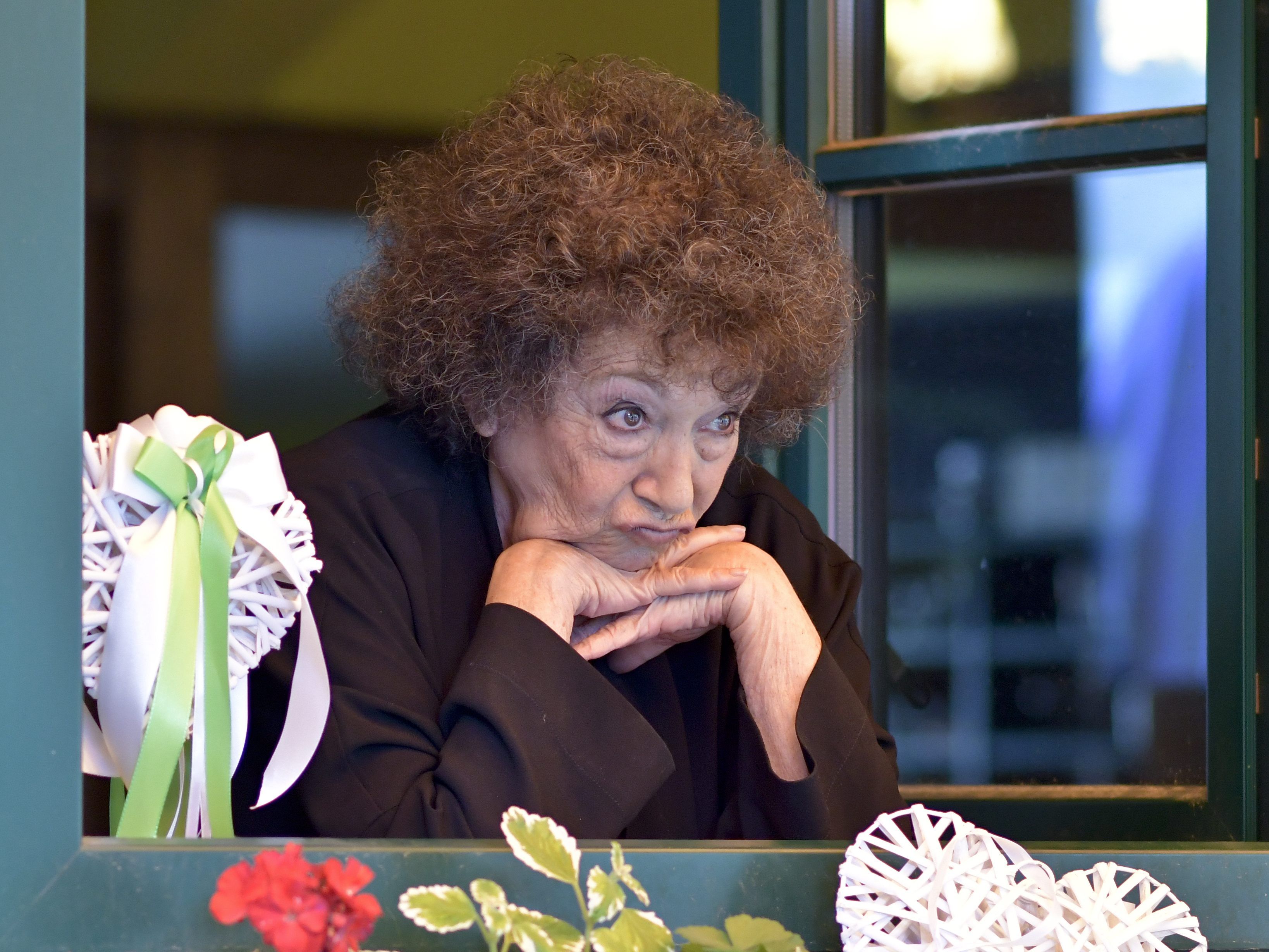 Horowitz folgt der verstorbenen Elizabeth T. Spira nach.