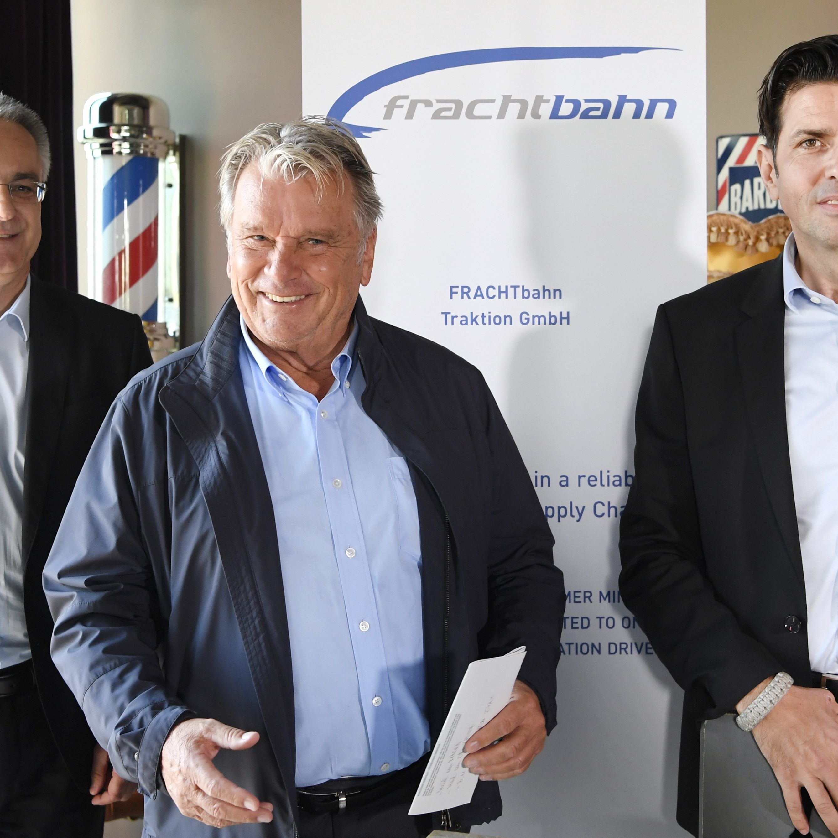 Haselsteiner bringt die Frachtbahn auf Schiene.