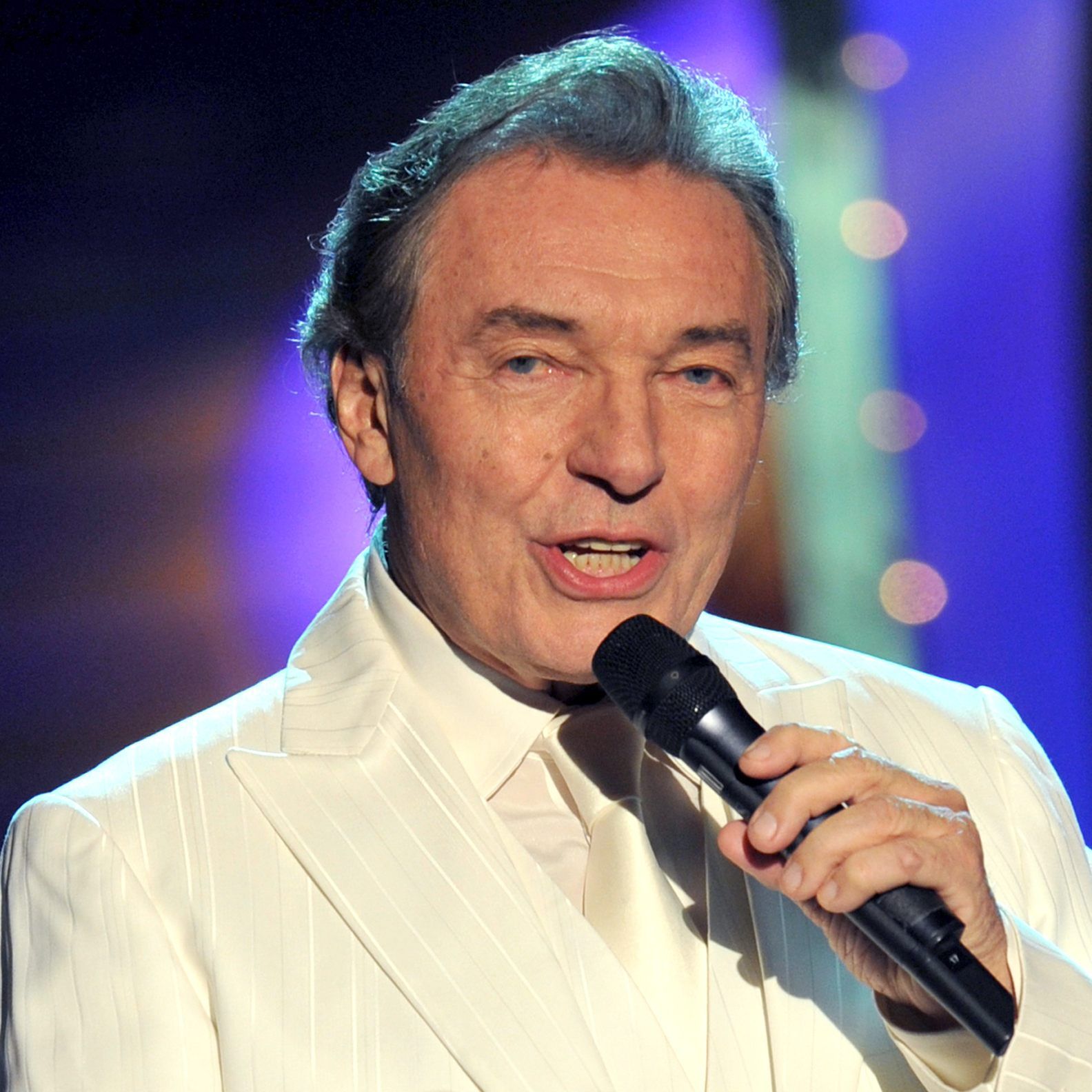 Schlagersänger Karel Gott starb im Alter von 80 Jahren.