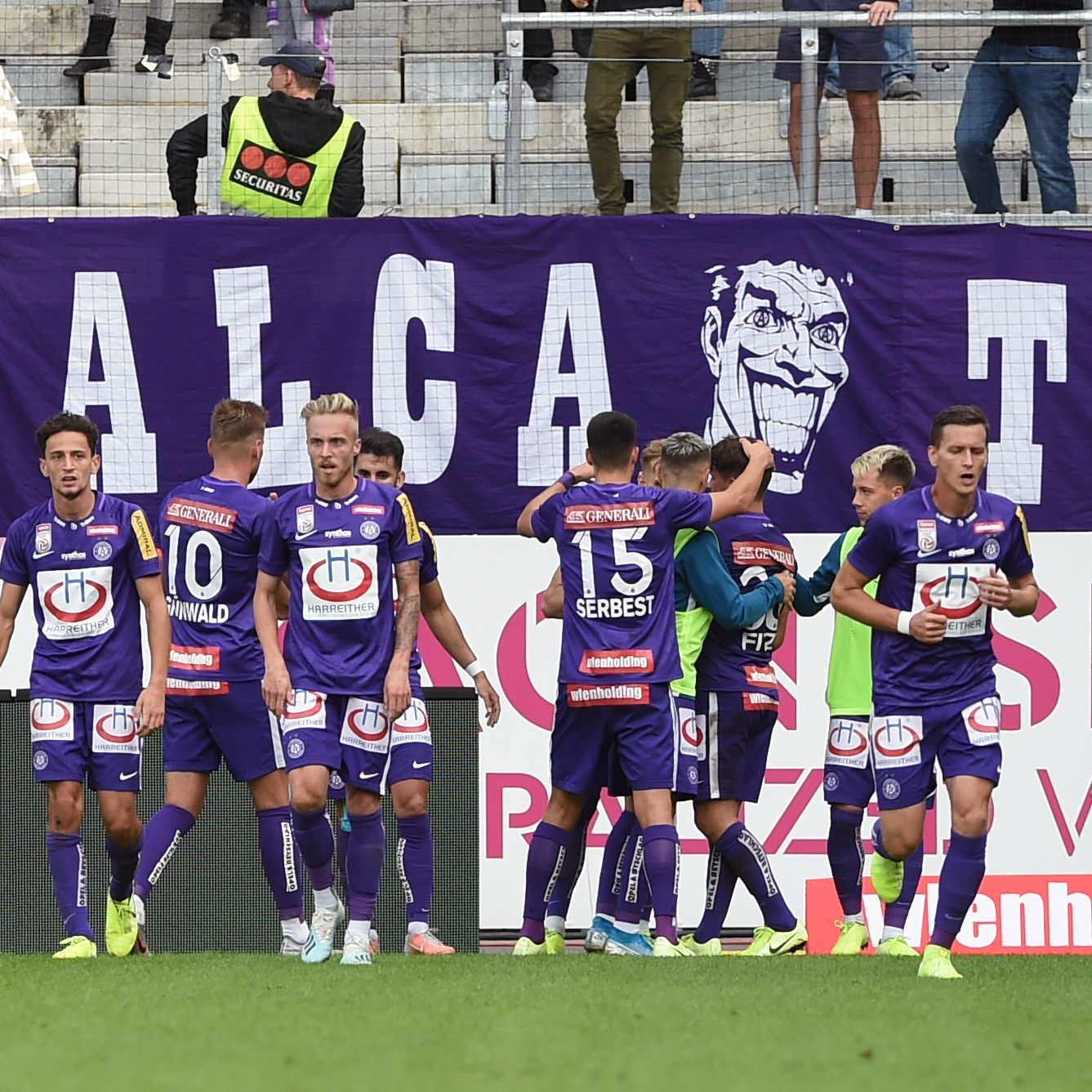 LIVE-Steam und TV-Übertragung zum Match SKN St. Pölten gegen Austria Wien.