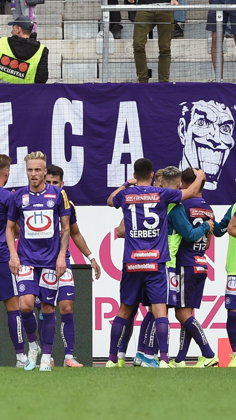 LIVE-Steam und TV-Übertragung zum Match SKN St. Pölten gegen Austria Wien.