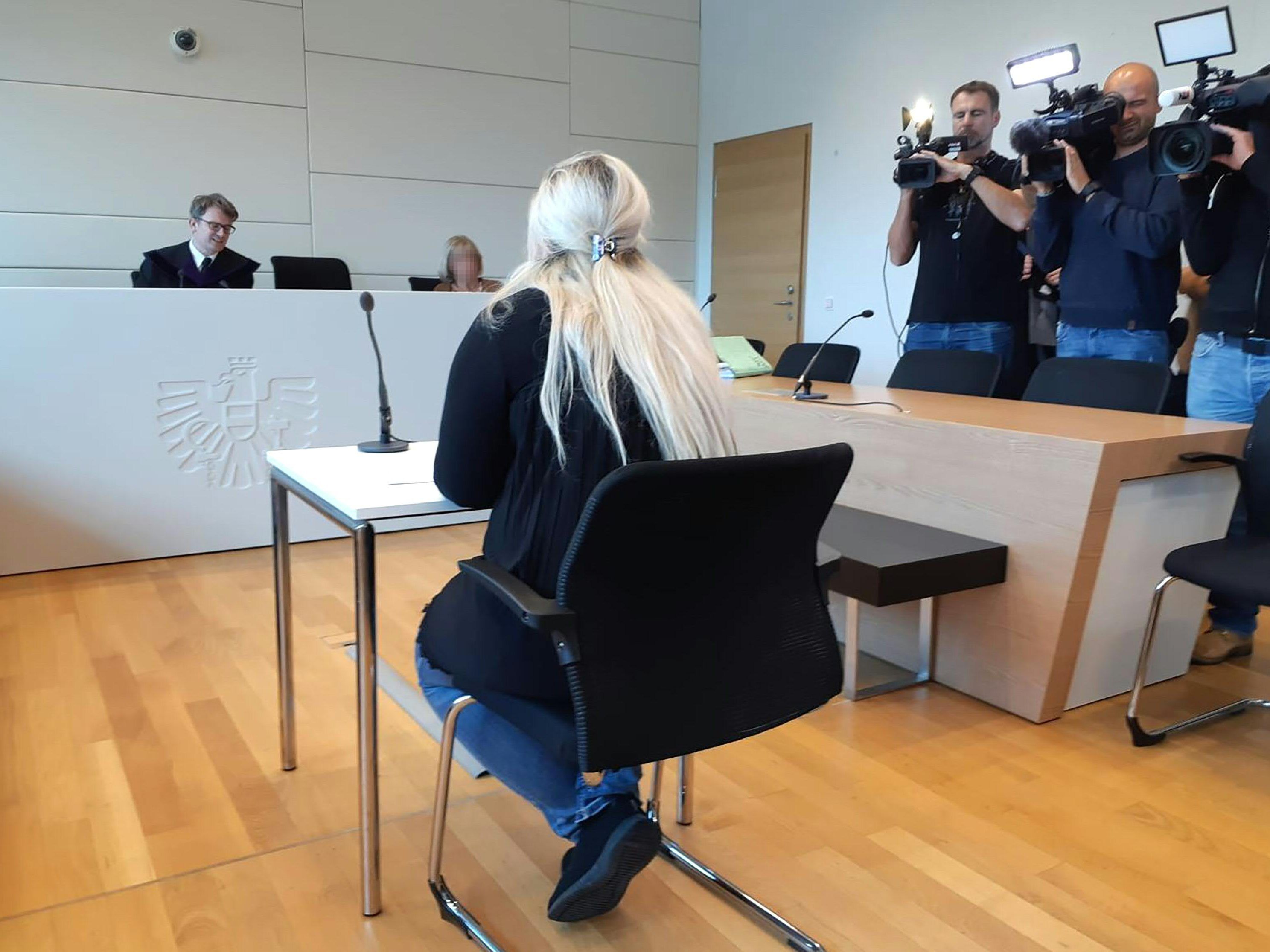 Die Frau hat eingewilligt, 600 Euro zu zahlen. Die Frau hat eingewilligt, 600 Euro zu zahlen.