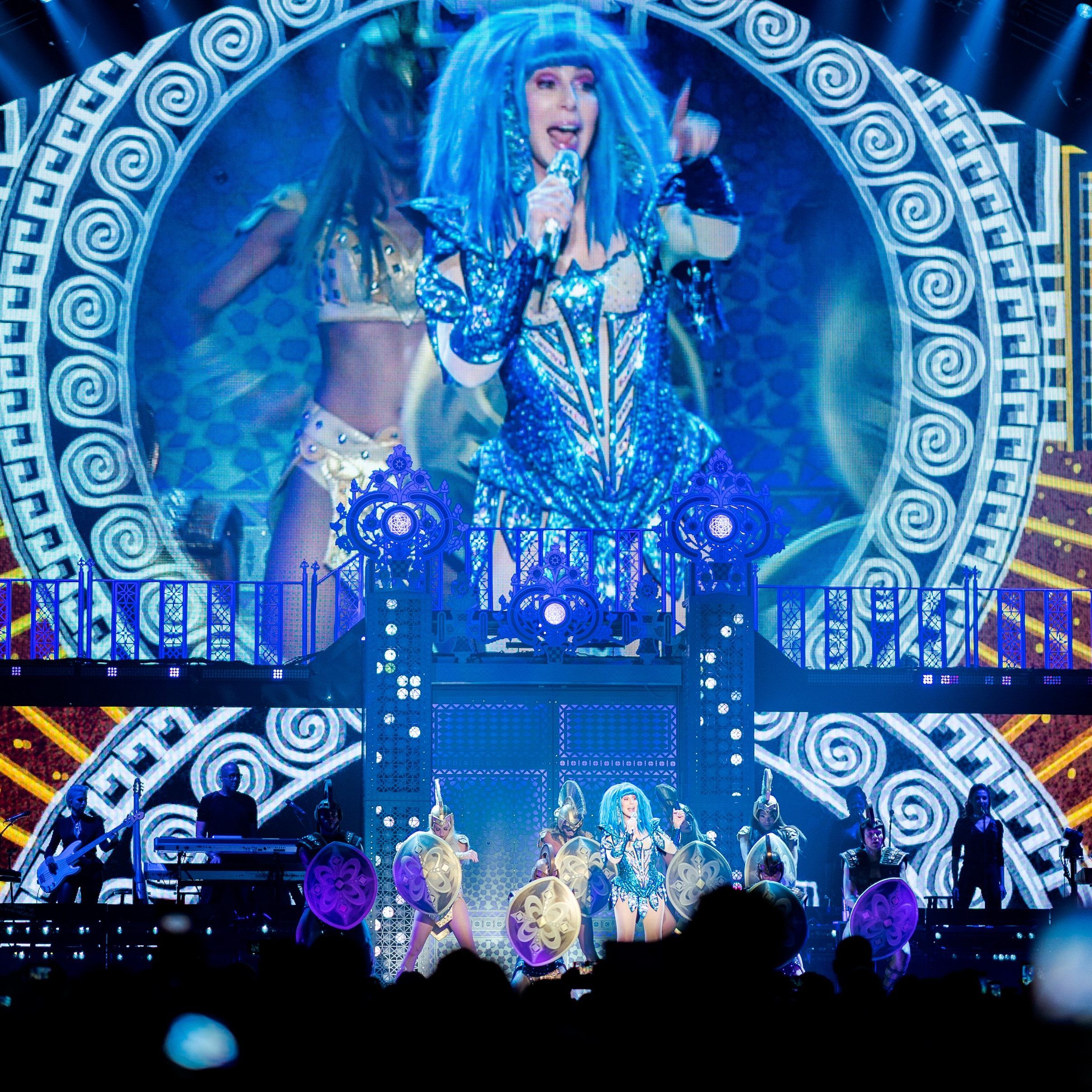 Cher gab in der Wiener Stadthalle ein bombastisches Konzert.