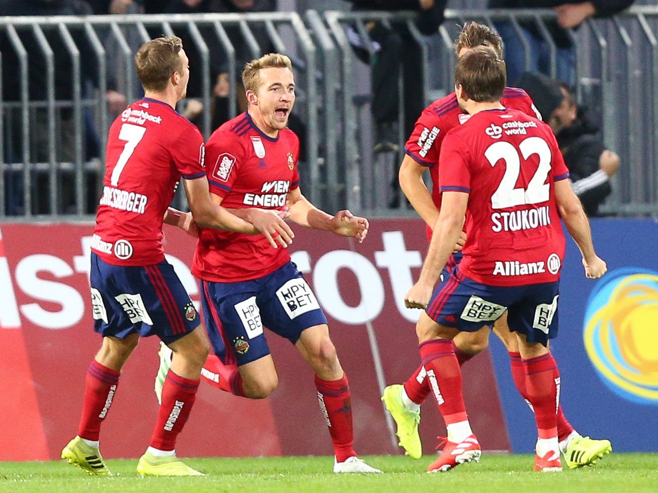 Hier die Stimmen zum Spiel.
