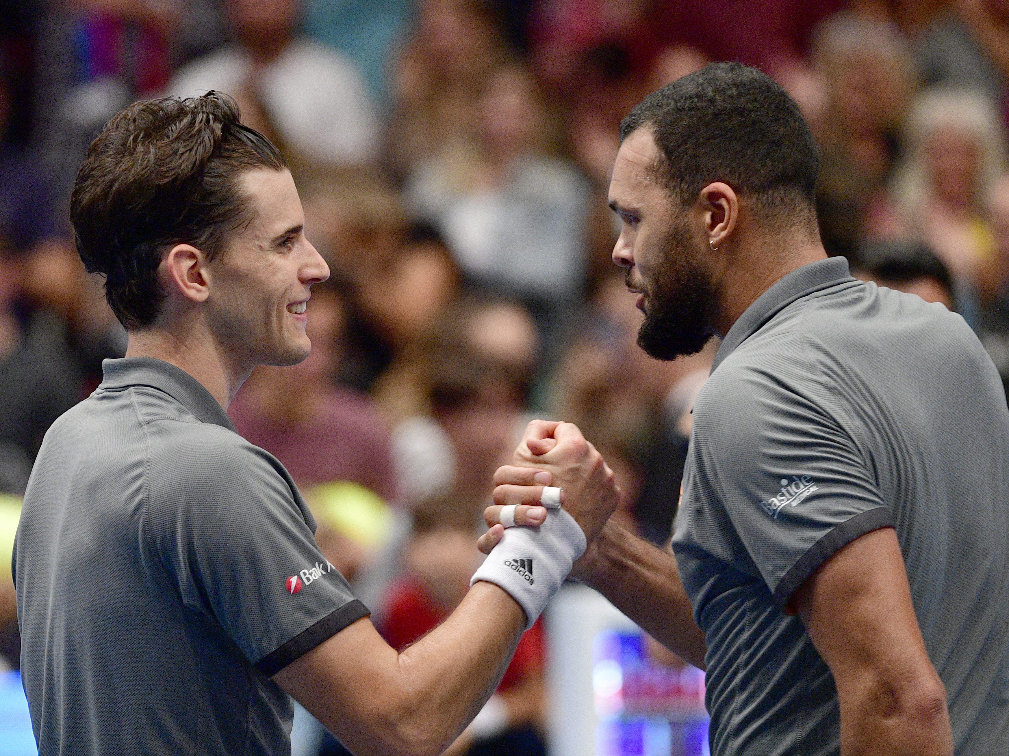 Dominic Thiem steht im Achtelfinale des Erste Bank Open in Wien. Dominic Thiem steht im Achtelfinale des Erste Bank Open in Wien.