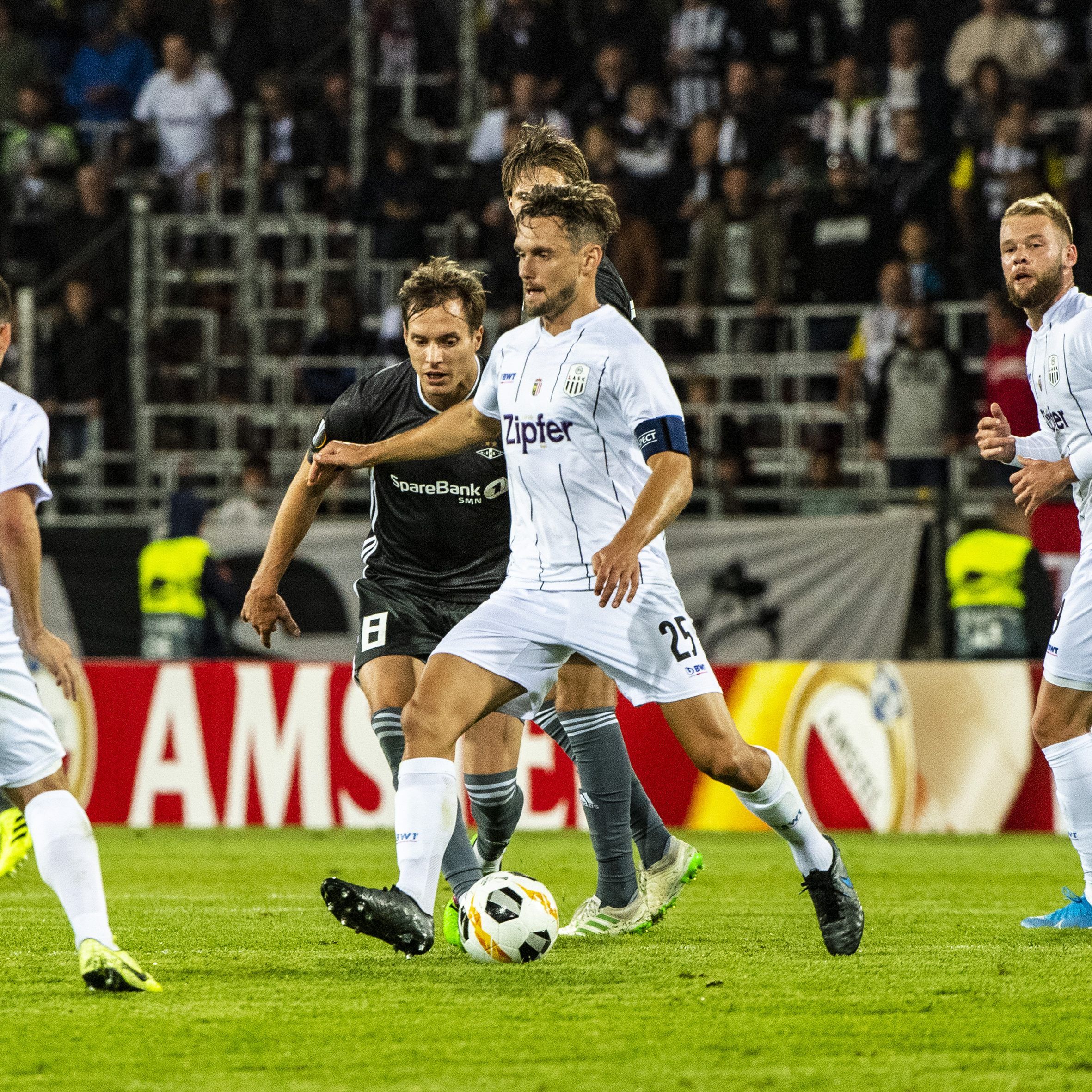 Hier sehen Sie das Match zwischen Sporting Lissabon und dem LASK live im TV