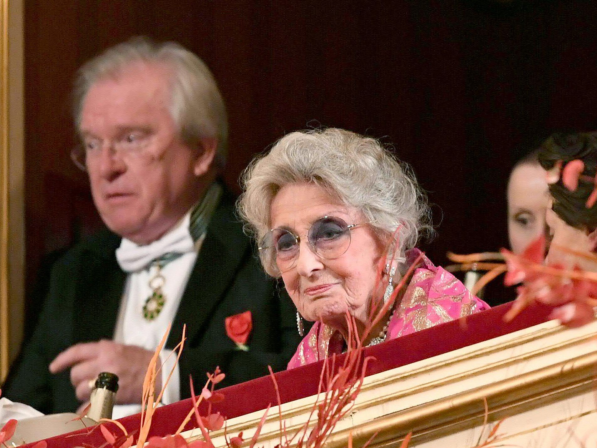 Österreichs Politik und Society trauert um Lotte Tobisch. Österreichs Politik und Society trauert um Lotte Tobisch.